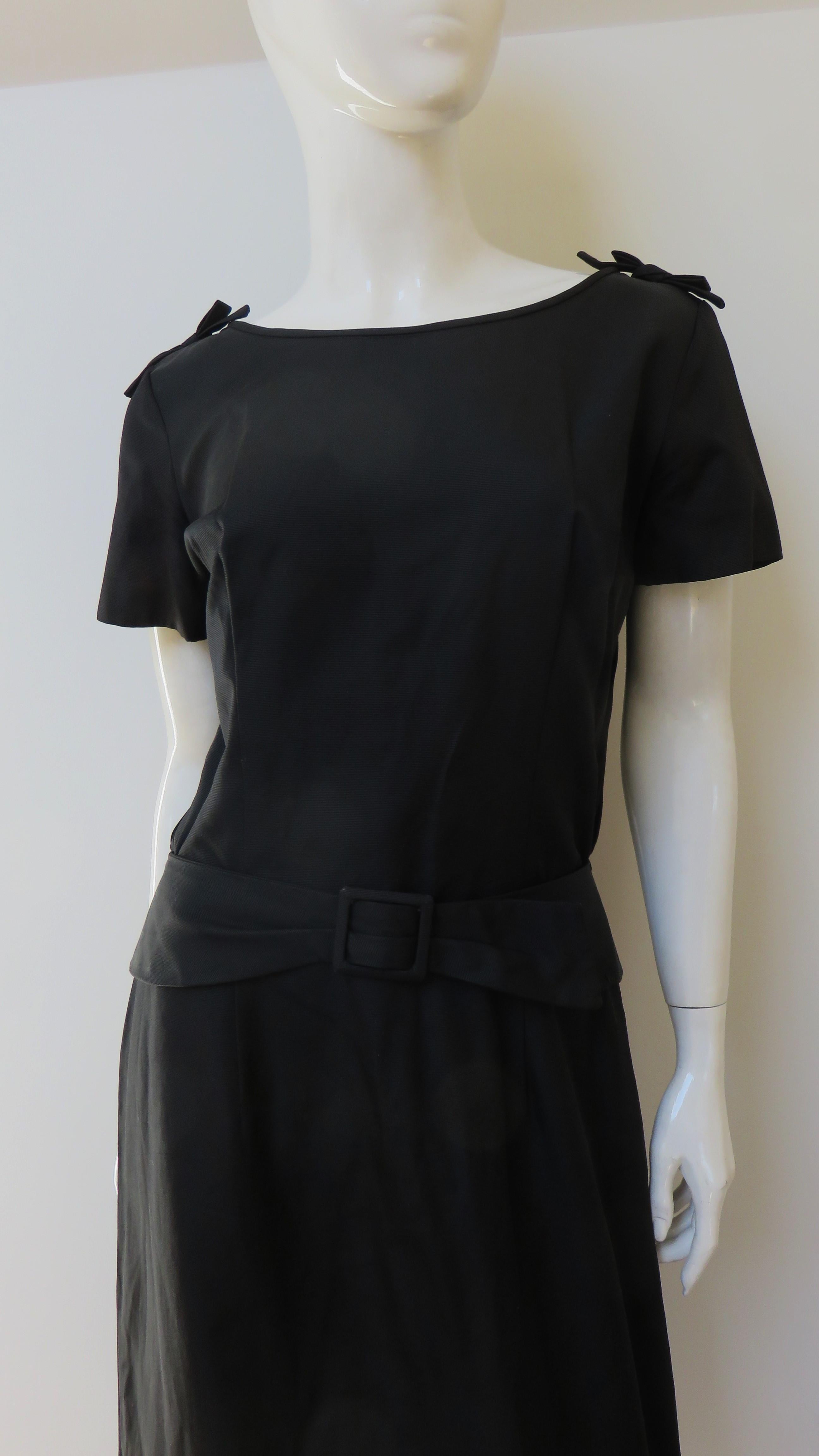 1950er Käfigrücken-Kleid (Schwarz) im Angebot