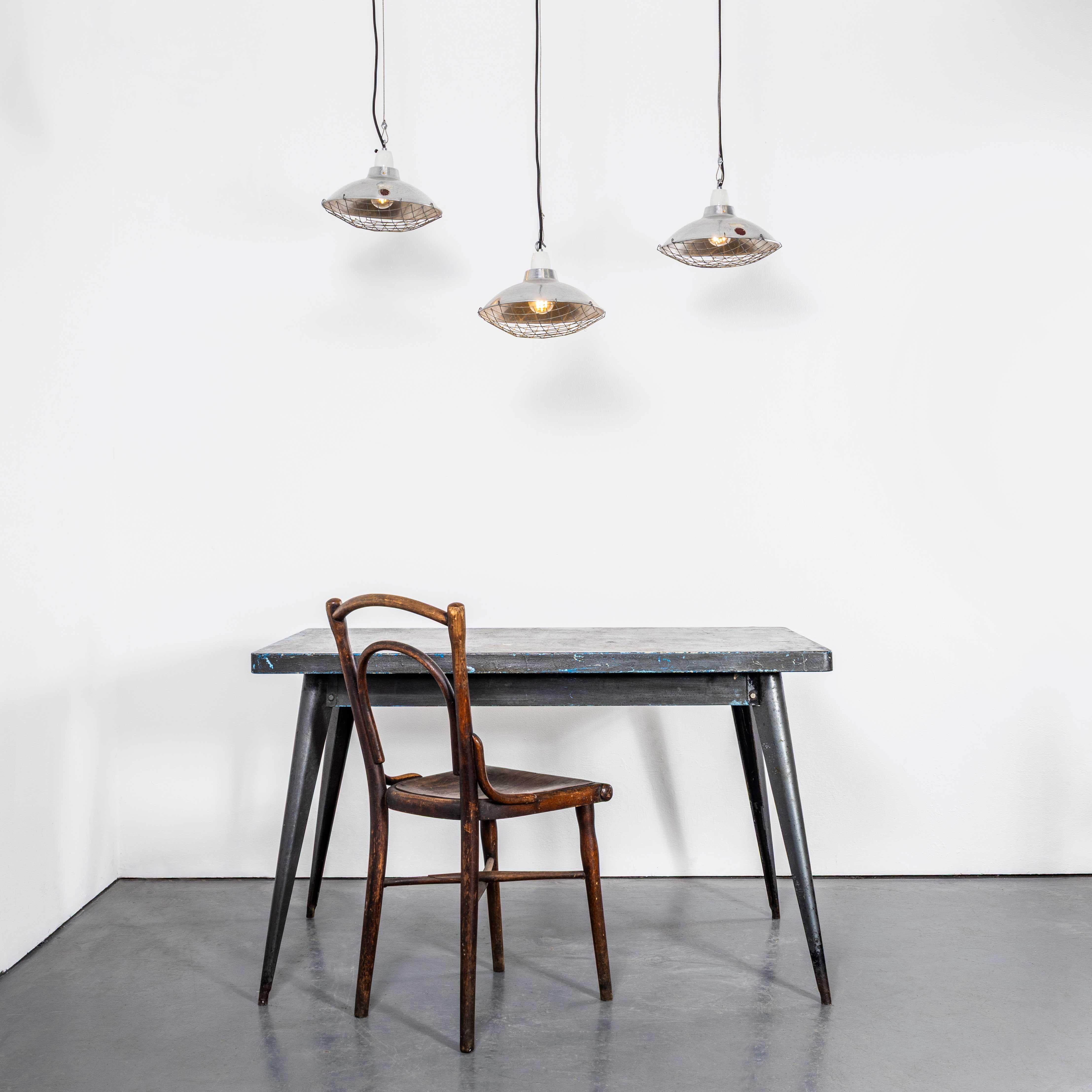 Lámparas colgantes enjauladas para cuarto de niños de los años 50 en Bueno estado para la venta en Hook, Hampshire