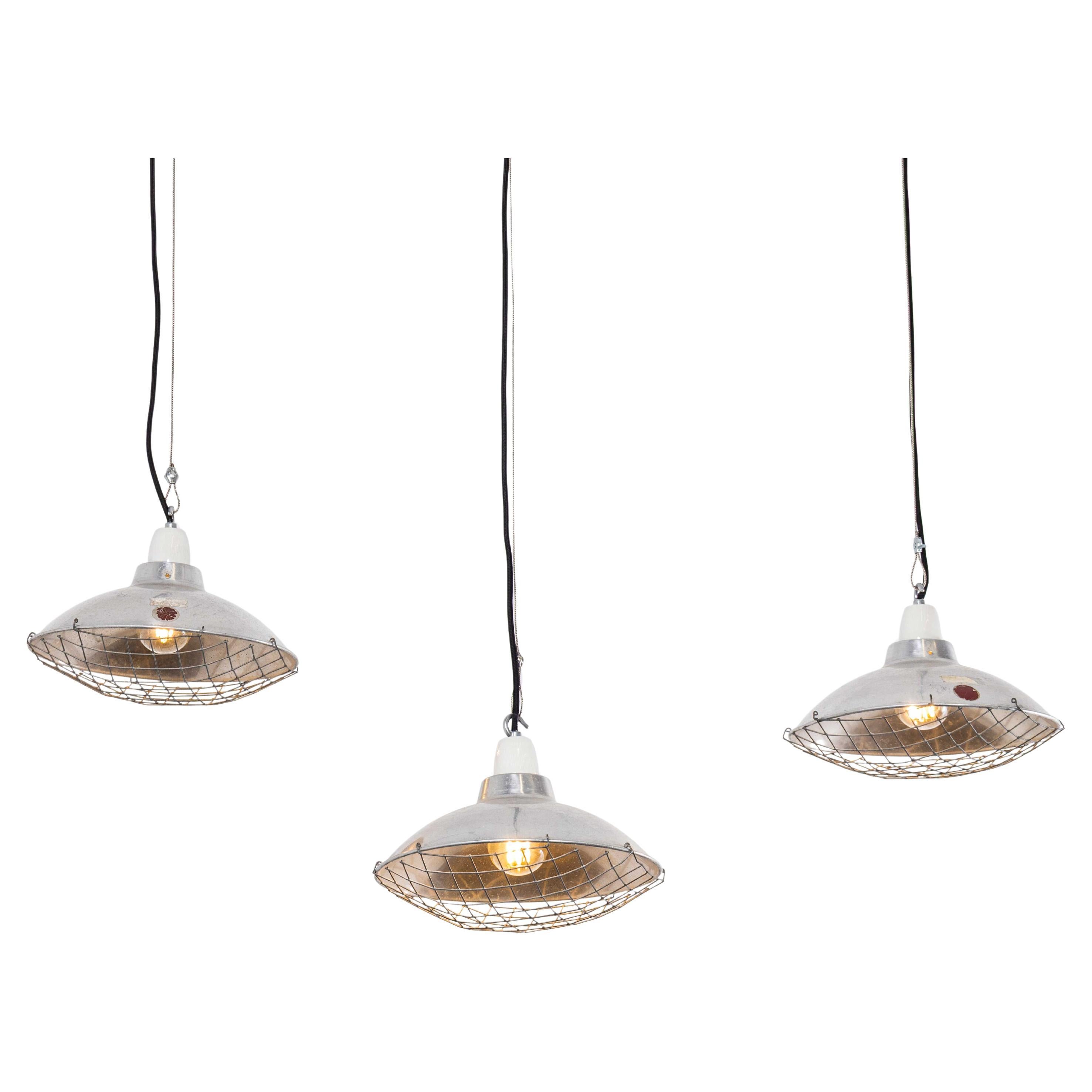 Lámparas colgantes enjauladas para cuarto de niños de los años 50 en venta