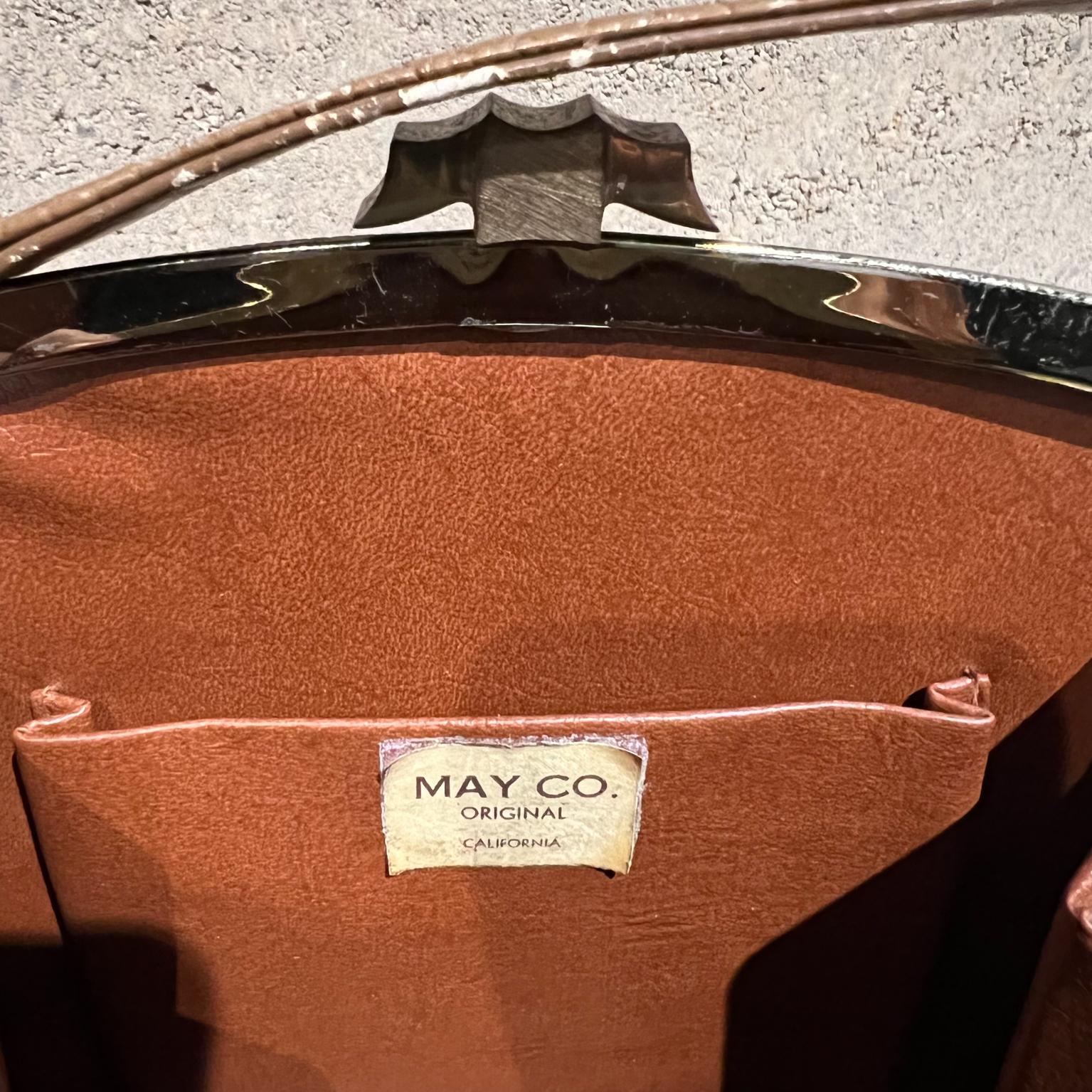 Métal 1950s Vintage May Co Calif Ladies Kelly Handbag Tan Croc Metal Trim en vente