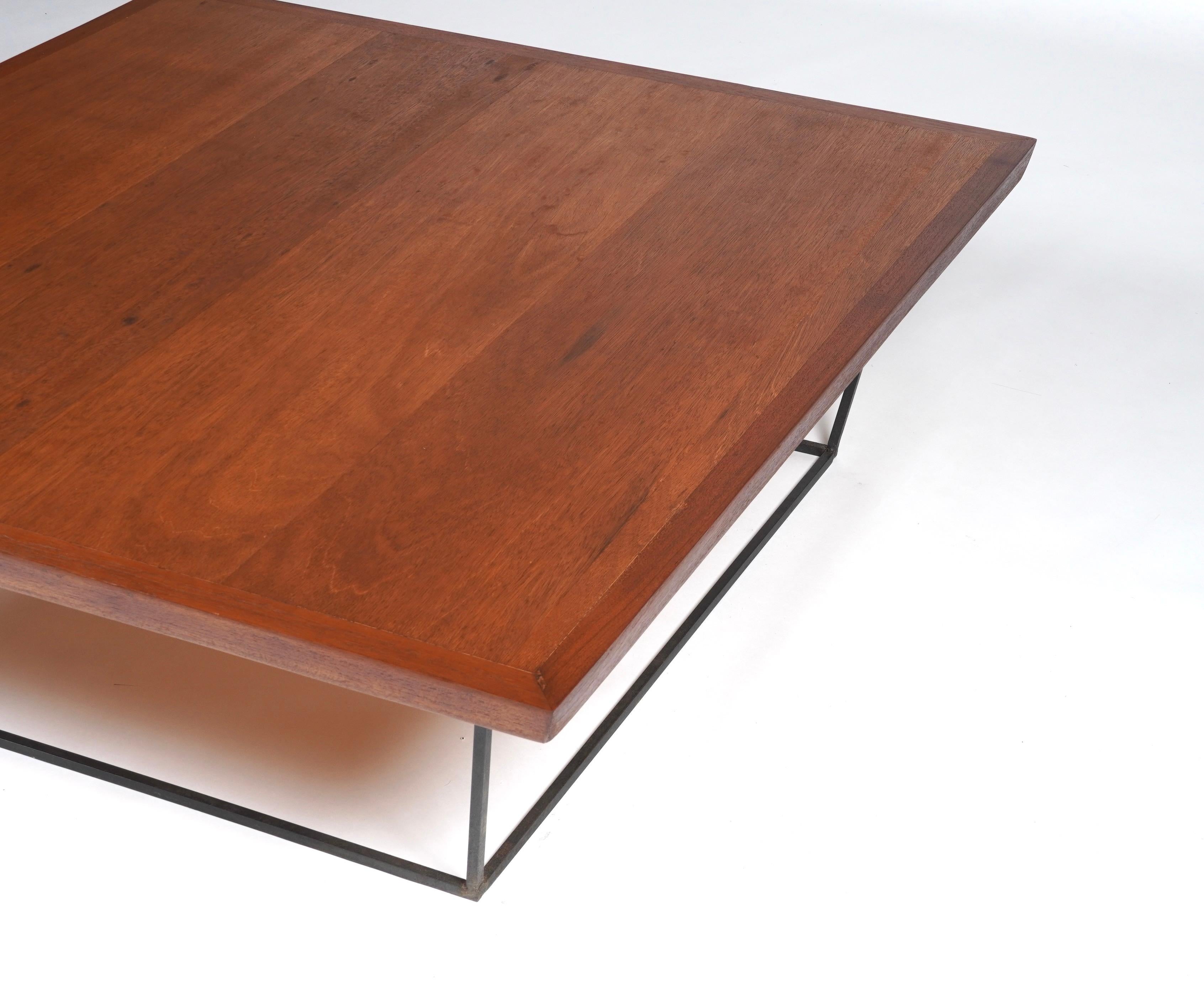 1950s California Design Large Scale Coffee Table In the Style of Luther Conover In Good Condition In Oakland, CA