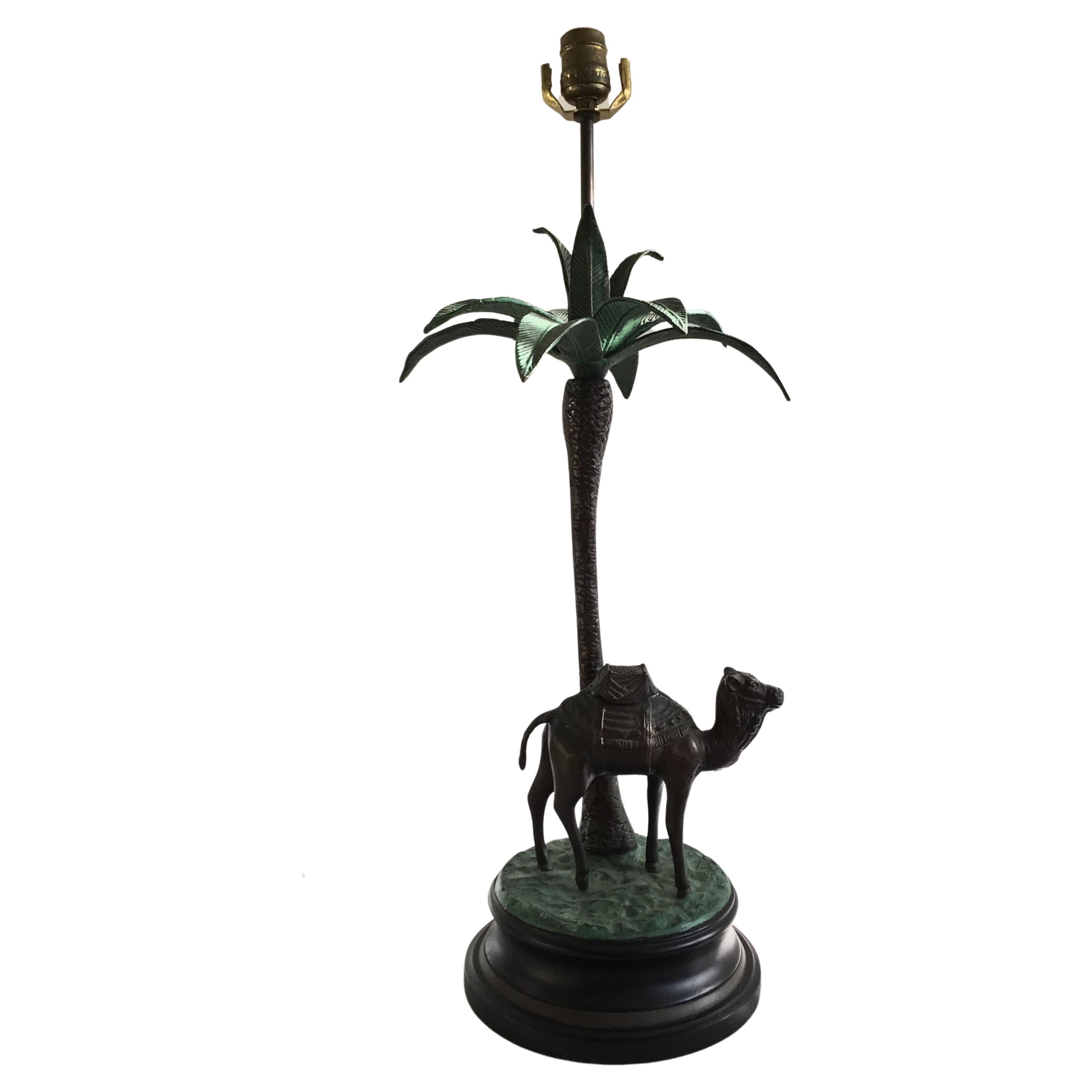 Lampe de table décorative en forme de chameau et de palmier des années 1950