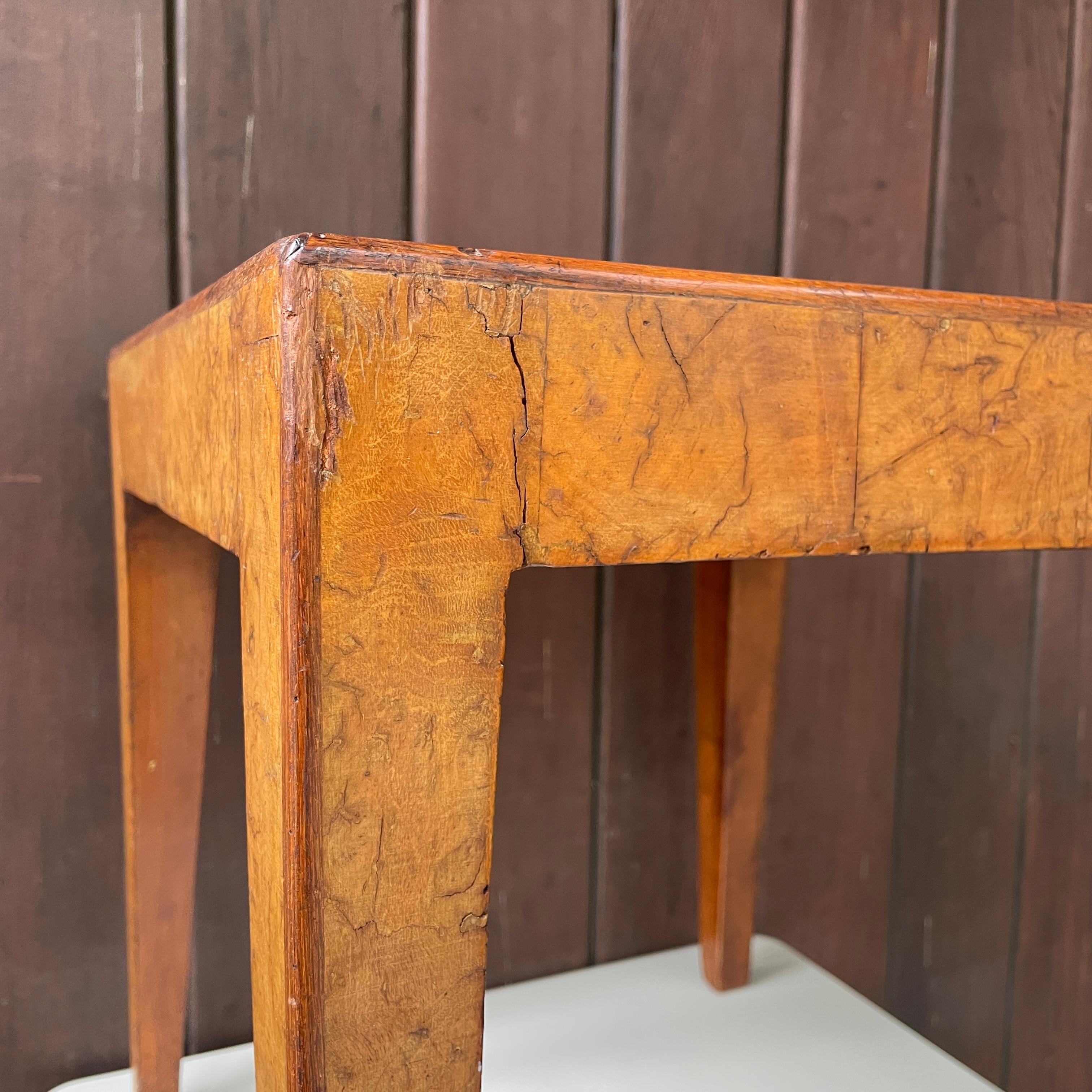 1950 Cannell & Chaffin of Los Angeles Burl Petite Pedestal Hollywood Mansion in vendita 4