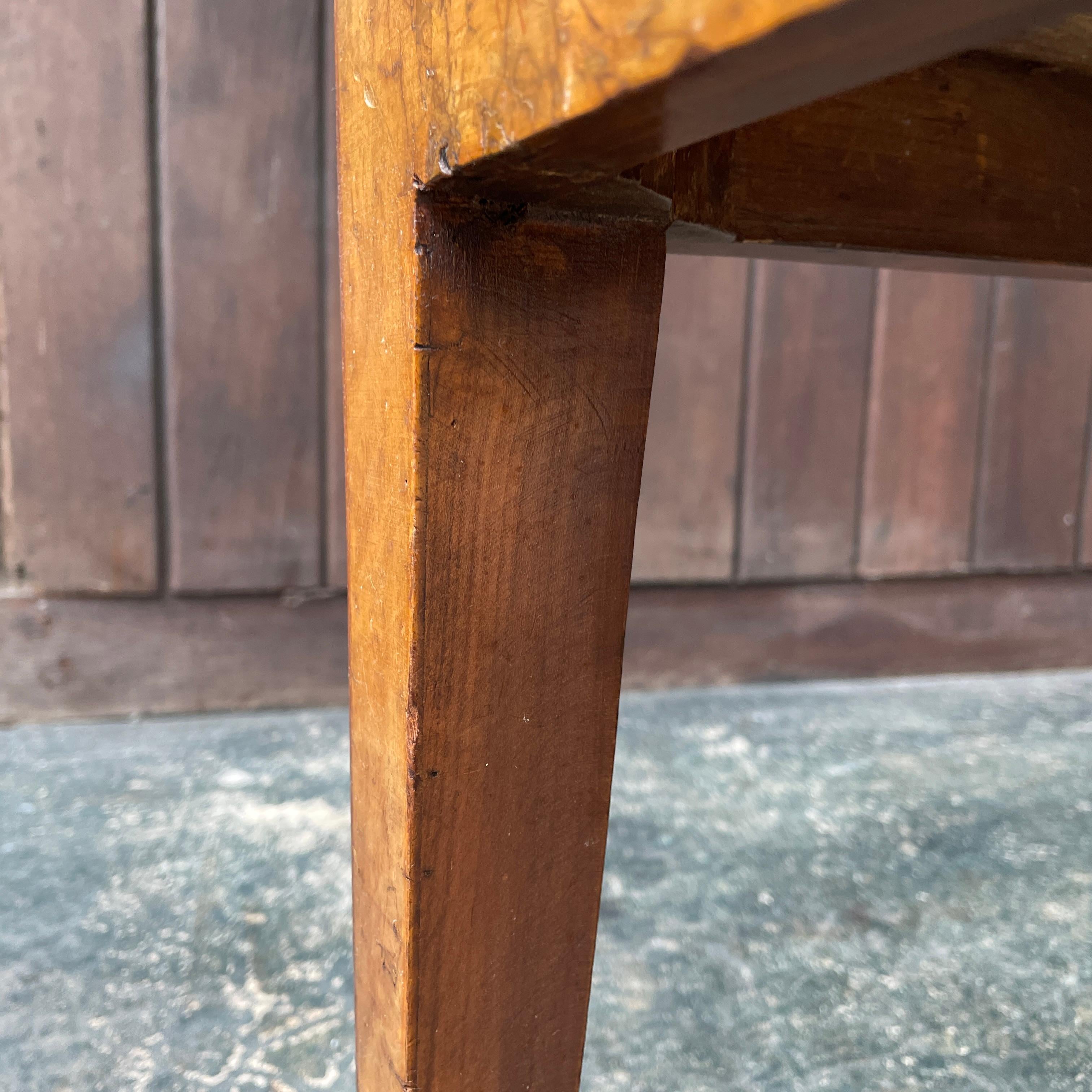 1950 Cannell & Chaffin of Los Angeles Burl Petite Pedestal Hollywood Mansion in vendita 5