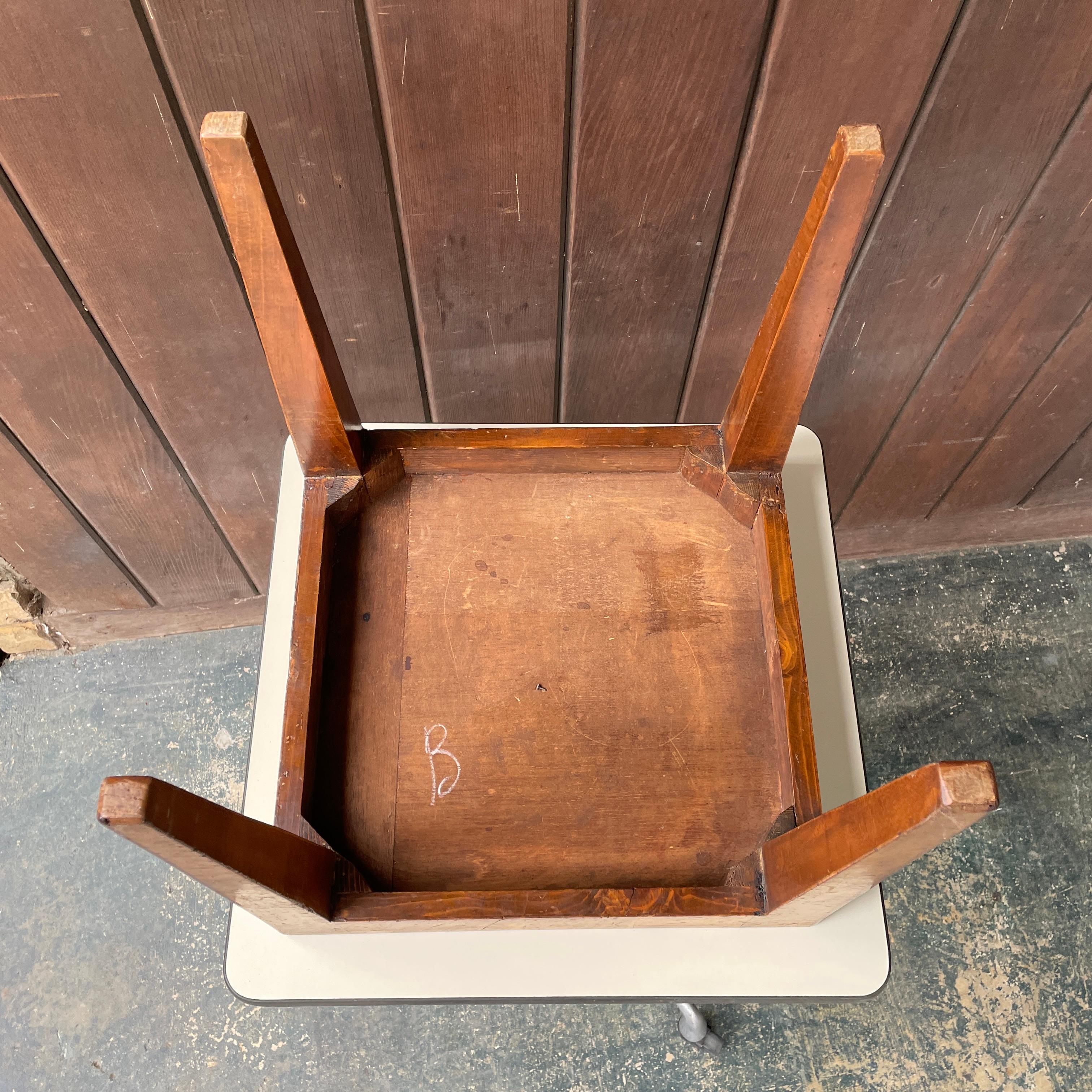 1950 Cannell & Chaffin of Los Angeles Burl Petite Pedestal Hollywood Mansion in vendita 6