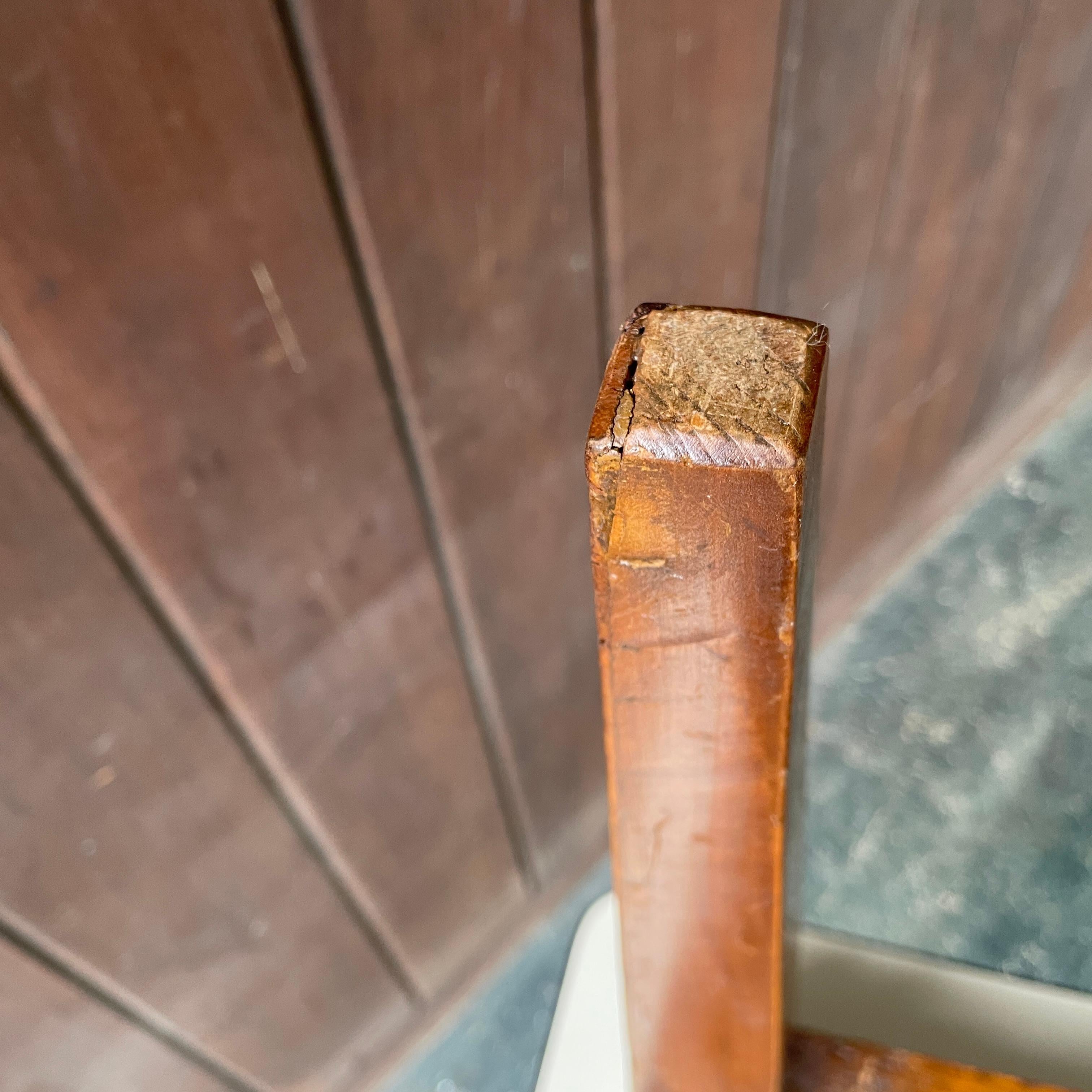 1950 Cannell & Chaffin of Los Angeles Burl Petite Pedestal Hollywood Mansion in vendita 8