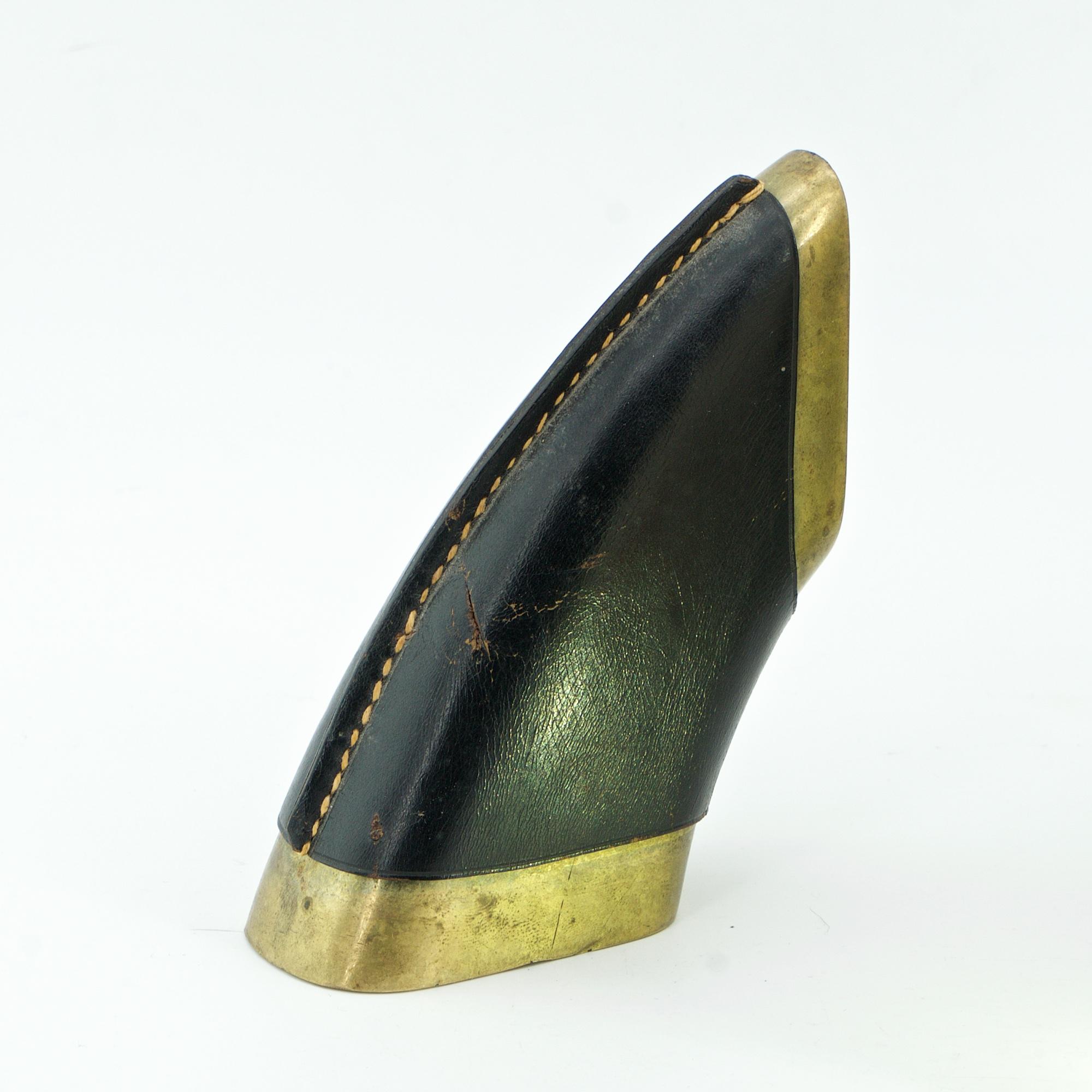 1950s Carl Aubock Leather Wrapped Bronze Pistol Grip Paperweight (Gegossen)