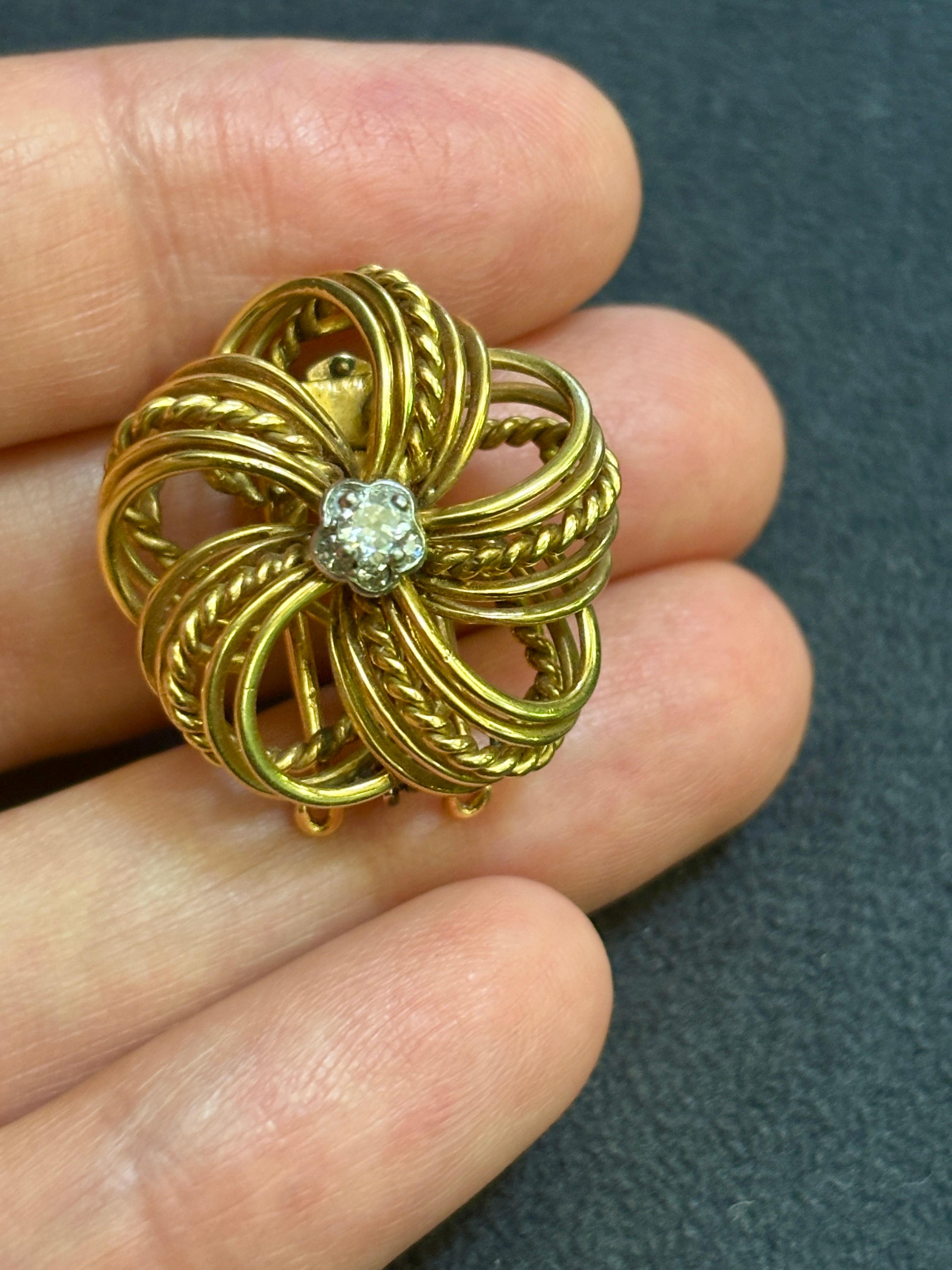 1950er Cartier Brosche aus 18k Gold mit 0,20 Karat Diamanten im Zustand „Gut“ im Angebot in London, GB