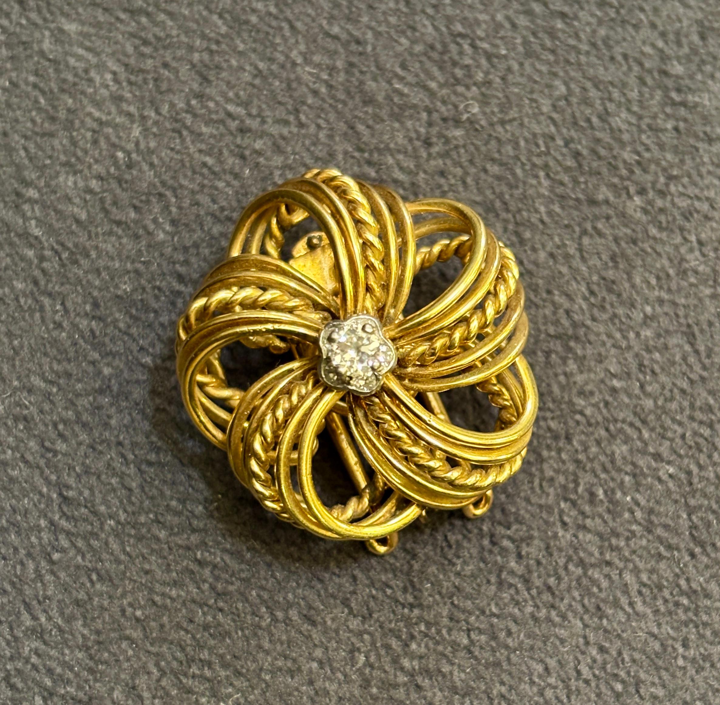 1950er Cartier Brosche aus 18k Gold mit 0,20 Karat Diamanten im Angebot 2
