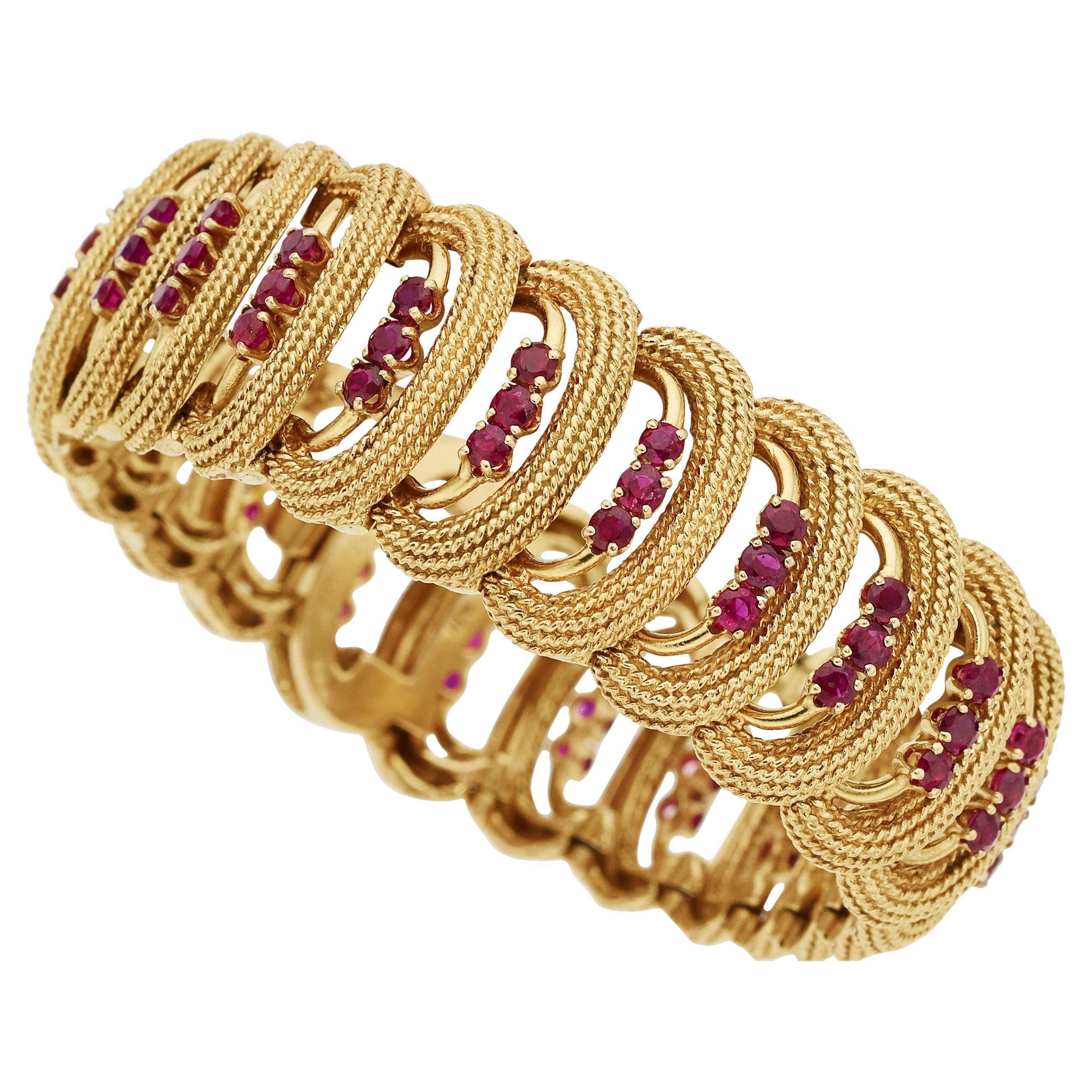 1950s Cartier 18k Yellow Gold & 5.85ct Ruby "C" Link Bracelet, Size 6.75