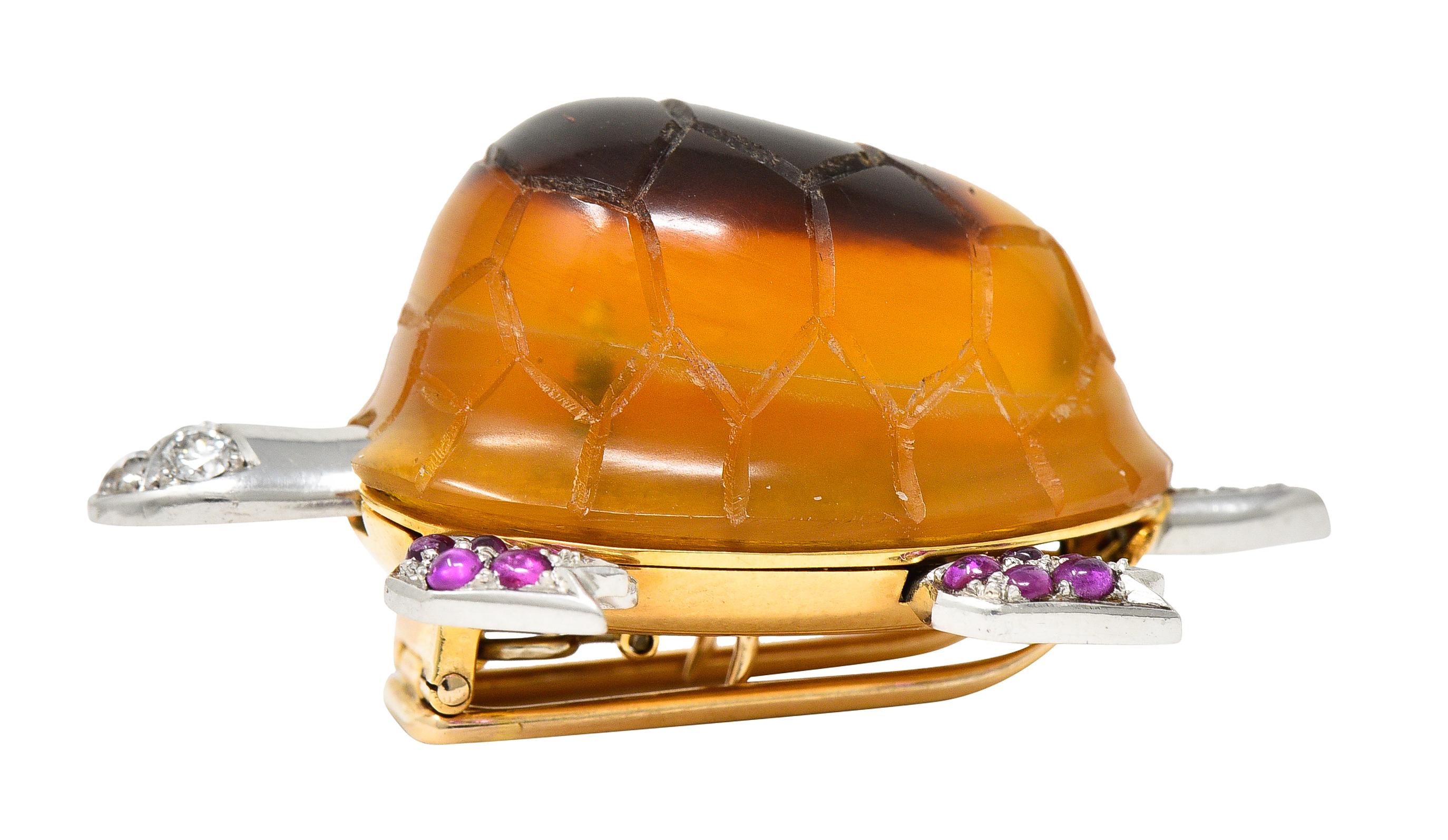 Women's or Men's 1950's Cartier Ruby Diamond Platinum 18 Karat Gold Turtle Brooch For Sale