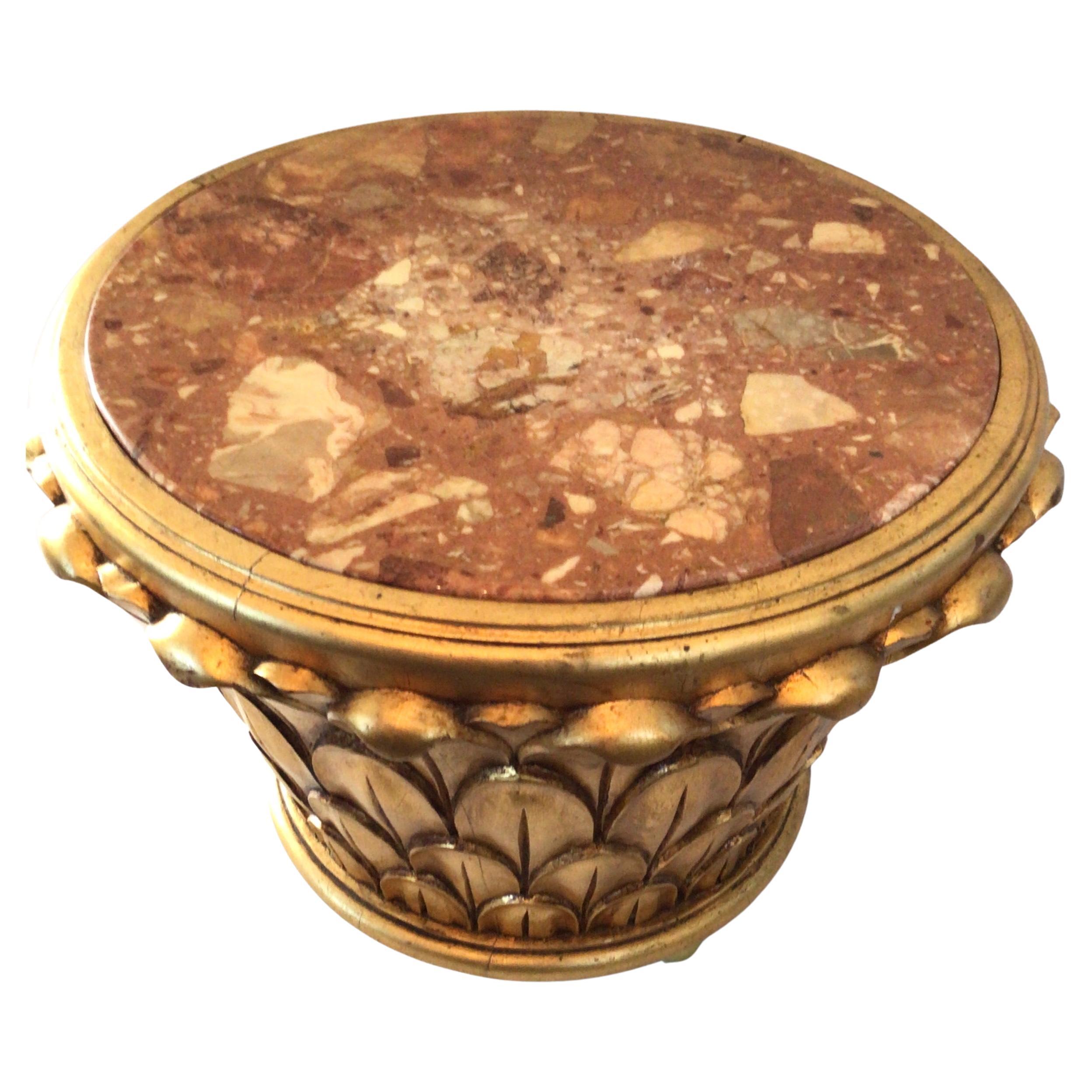 Table des années 1950 en bois sculpté et doré avec plateau en marbre et base en Wood en vente