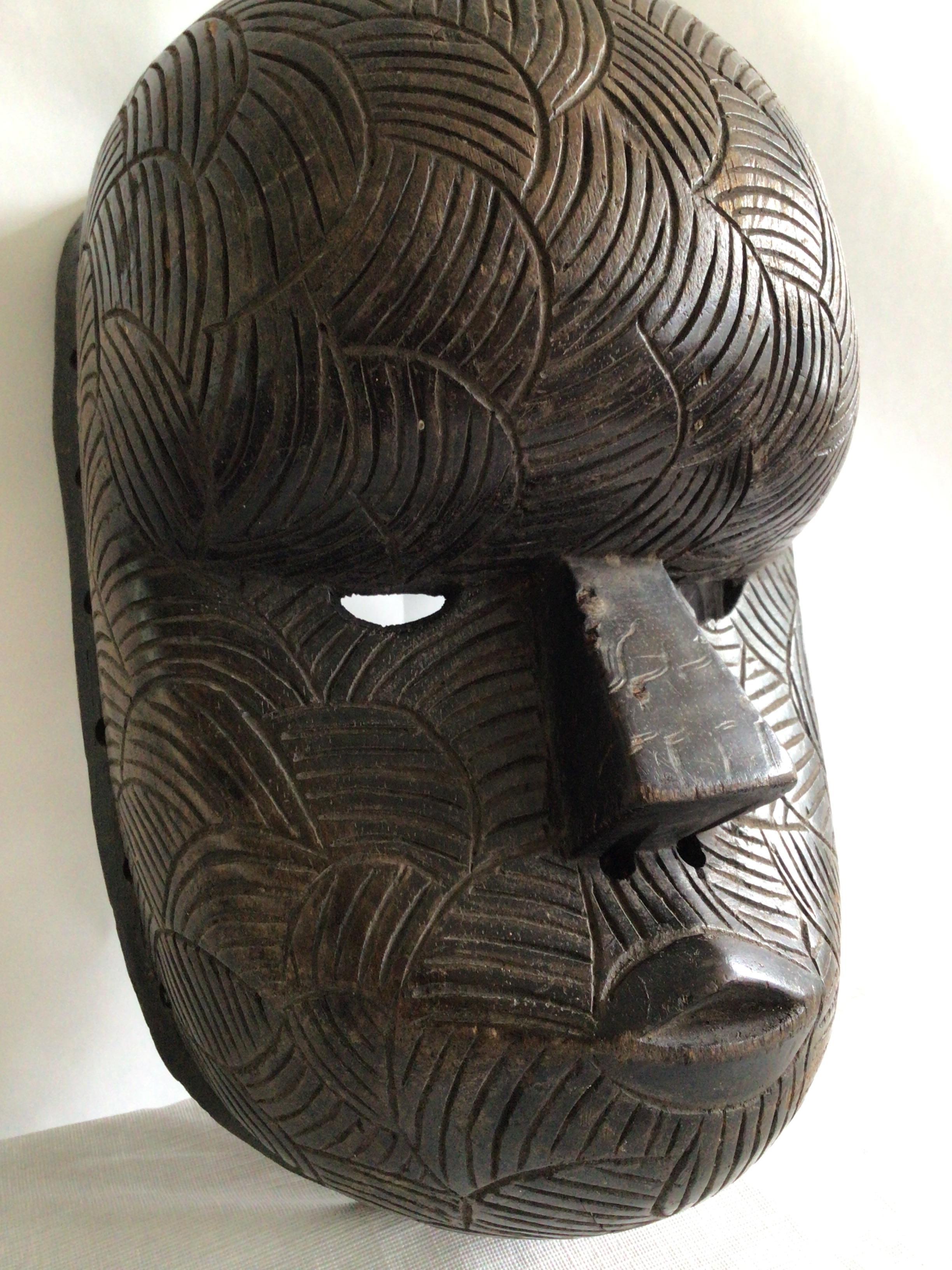 Mid-20th Century 1950s Carved Wood African Mask For Sale