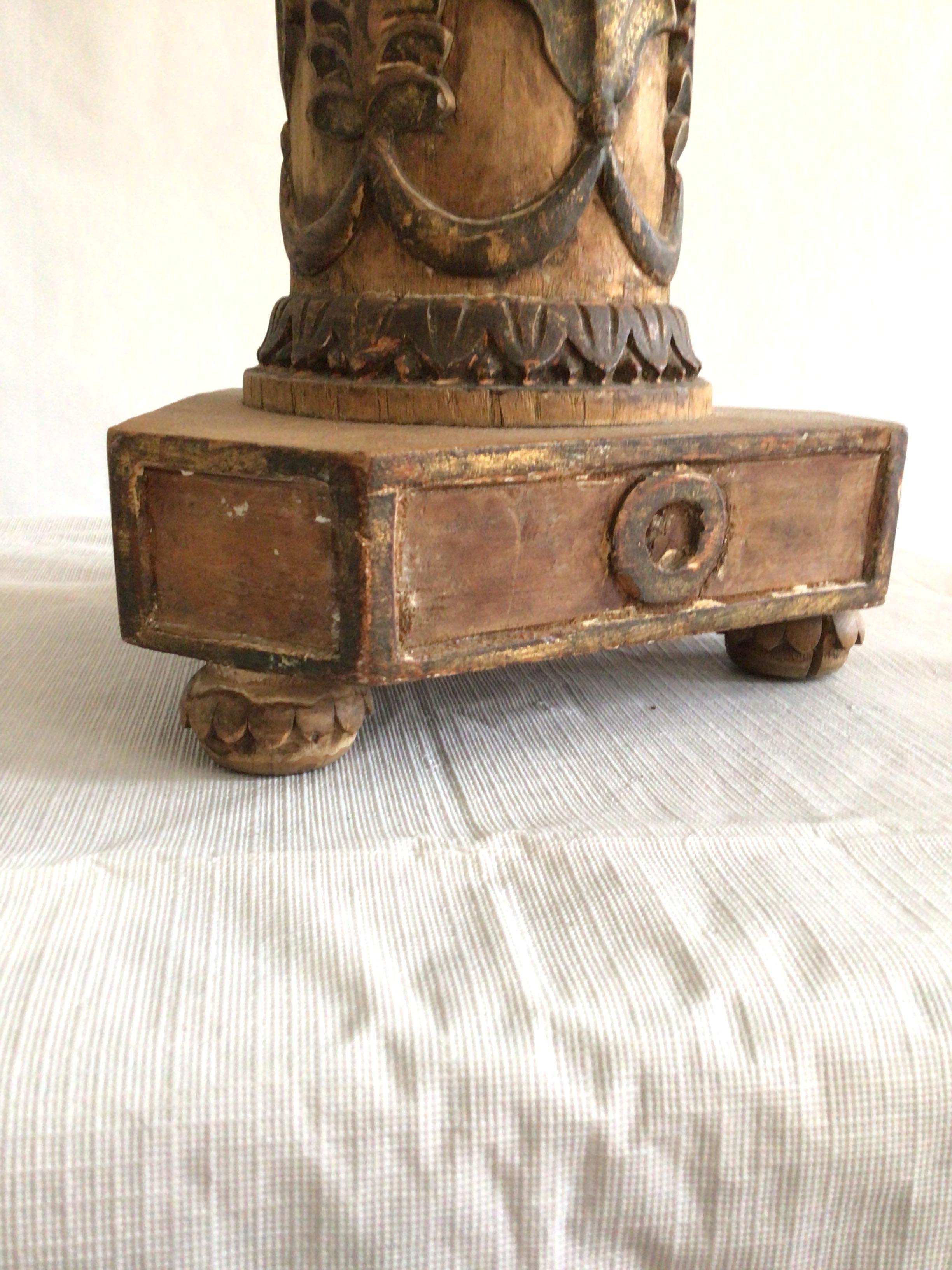 1950s Carved Wood Column Table Lamp For Sale 3