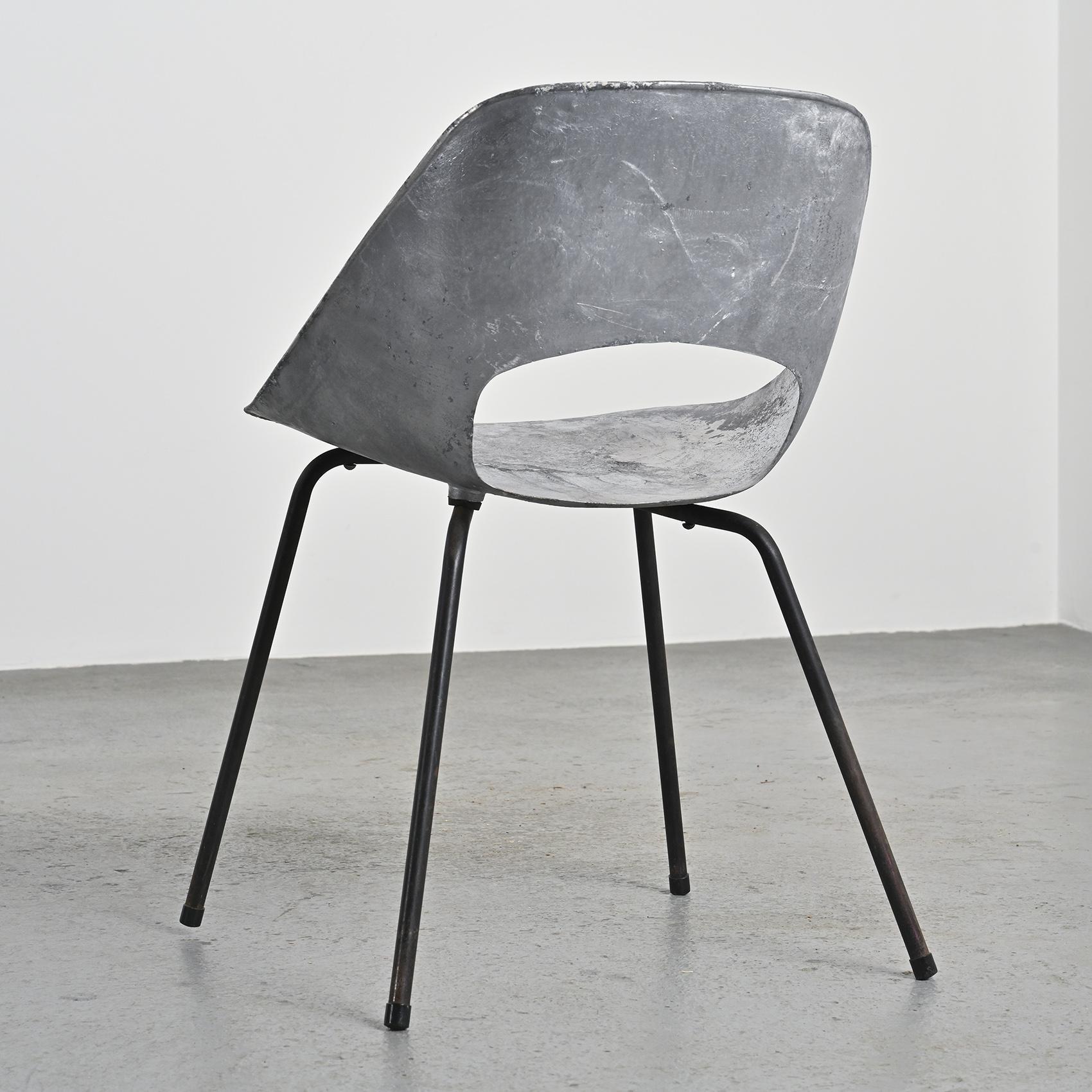 Metallo 1950 Sedia in fusione di alluminio, Pierre Guariche per Steiner in vendita