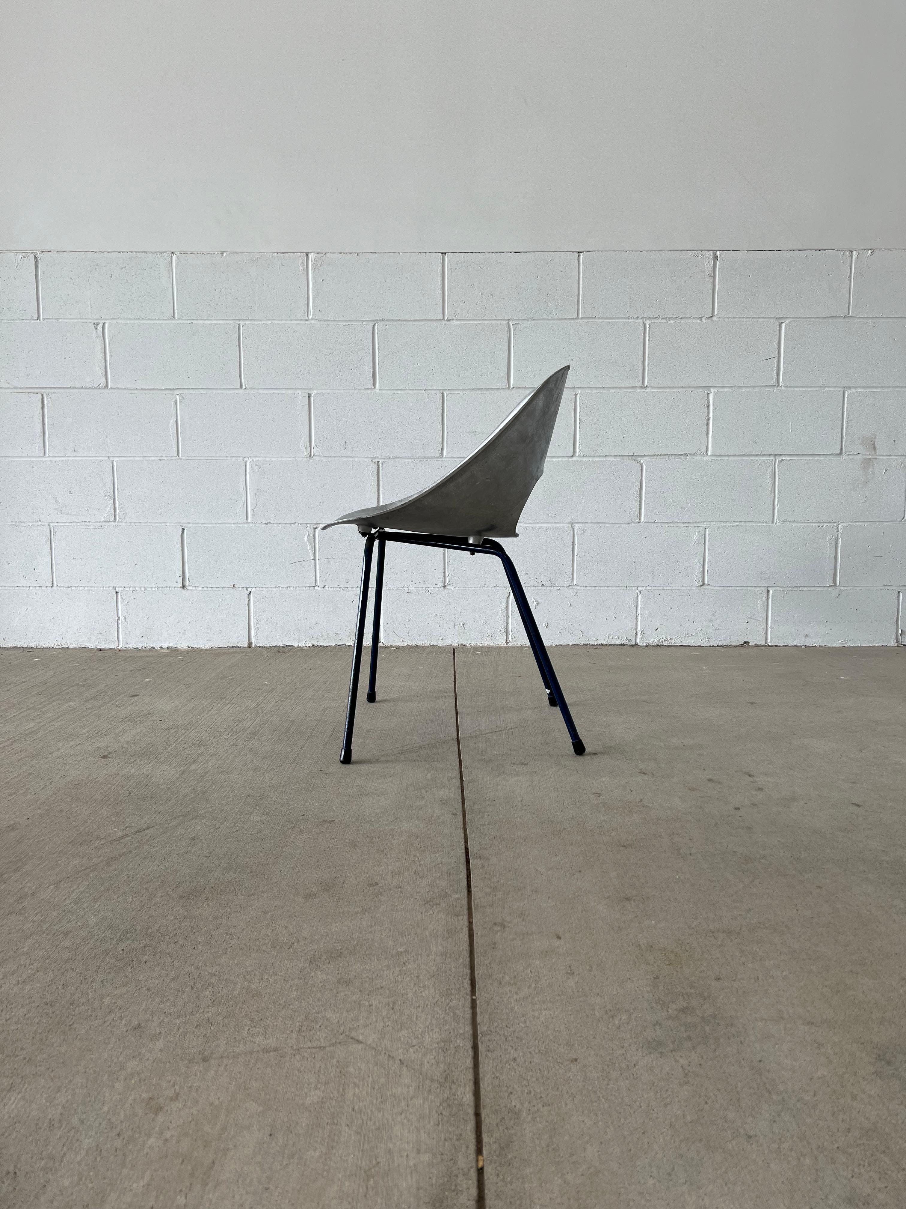 French 1950s Cast Aluminum Dining Chair by Pierre Guariche for Steiner For Sale