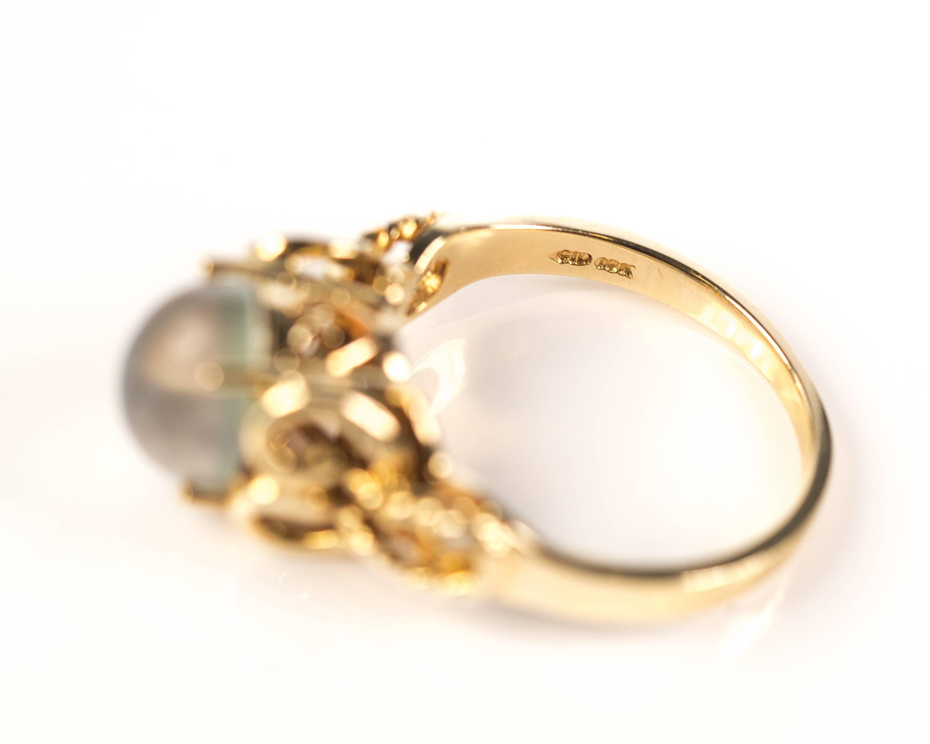 1950s Cat's Eye and 10 Karat Yellow Gold Moonstone Ring 3