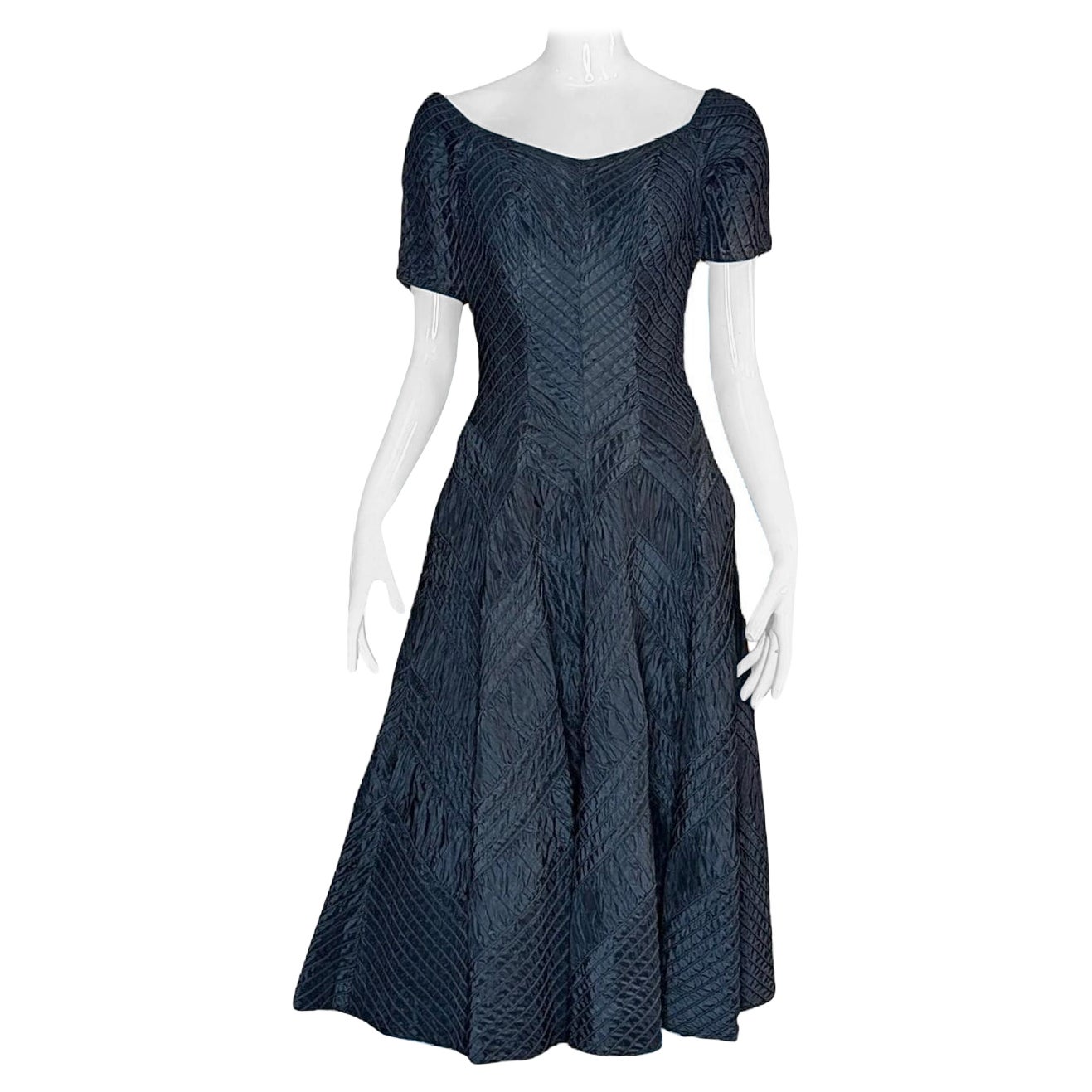 1950s Ceil Chapman Architectural Sculpted Ruched Chevron Cocktail Dress en vente