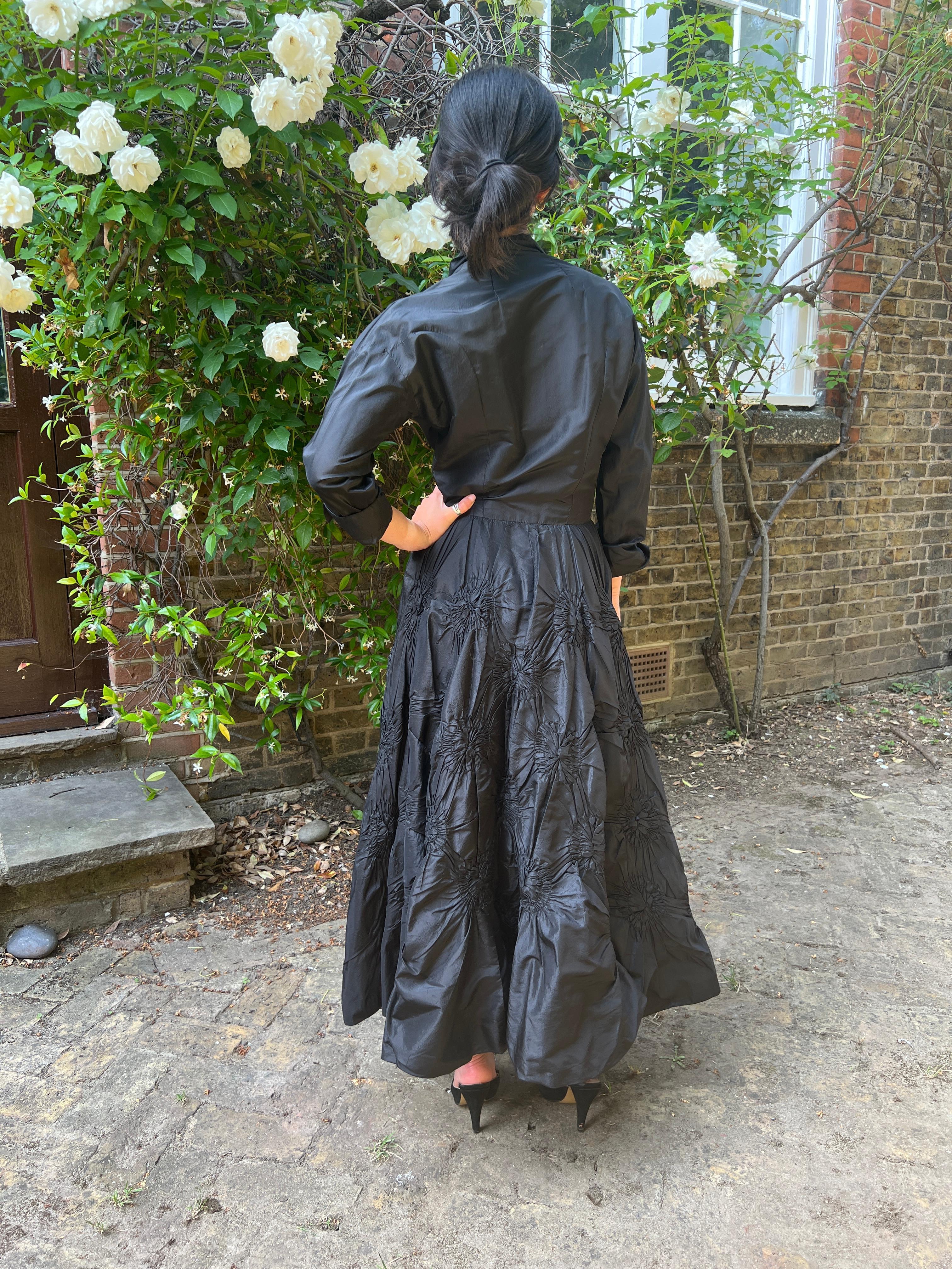 1950s Ceil Chapman Vestido completo de tafetán de seda negro en venta 5