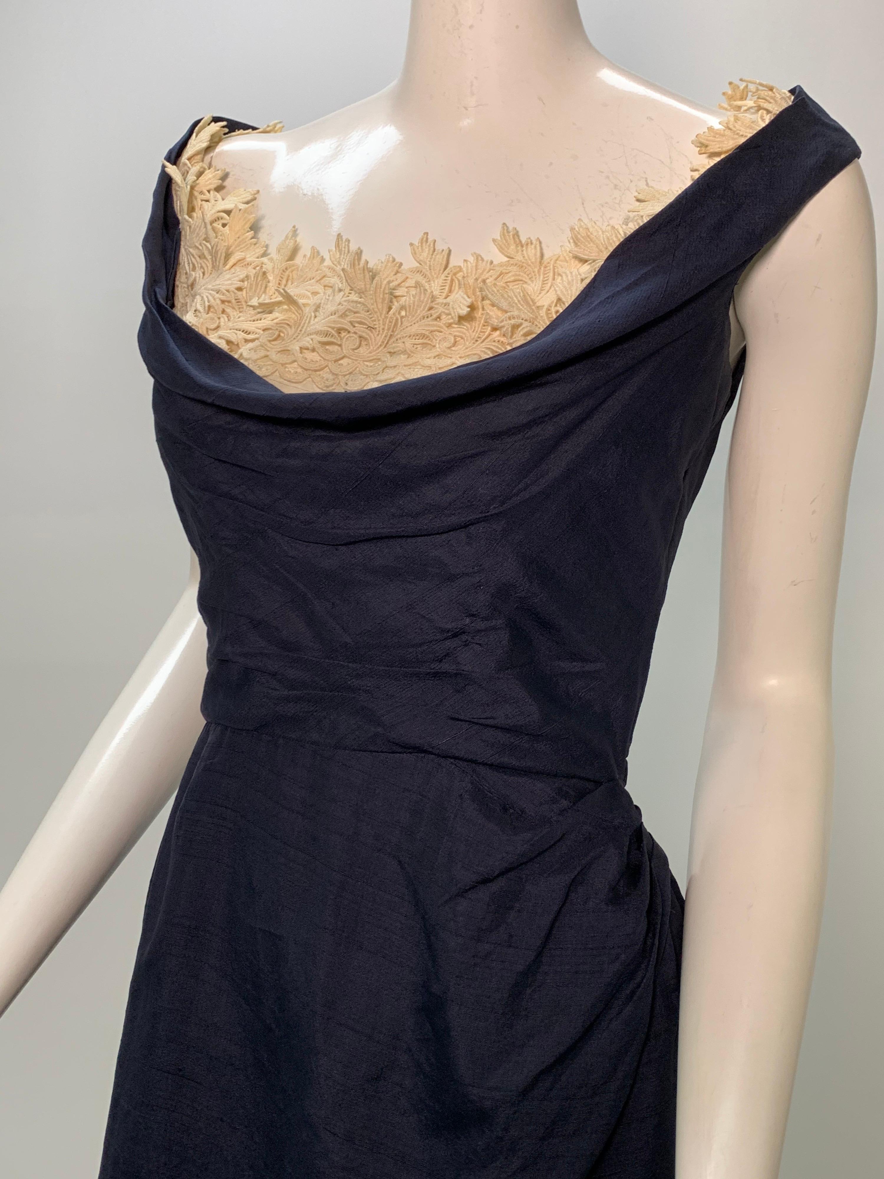 1950s Ceil Chapman Navy Fitted Spring Sheath Dress w/ Lace Décolletage Neckline For Sale 6