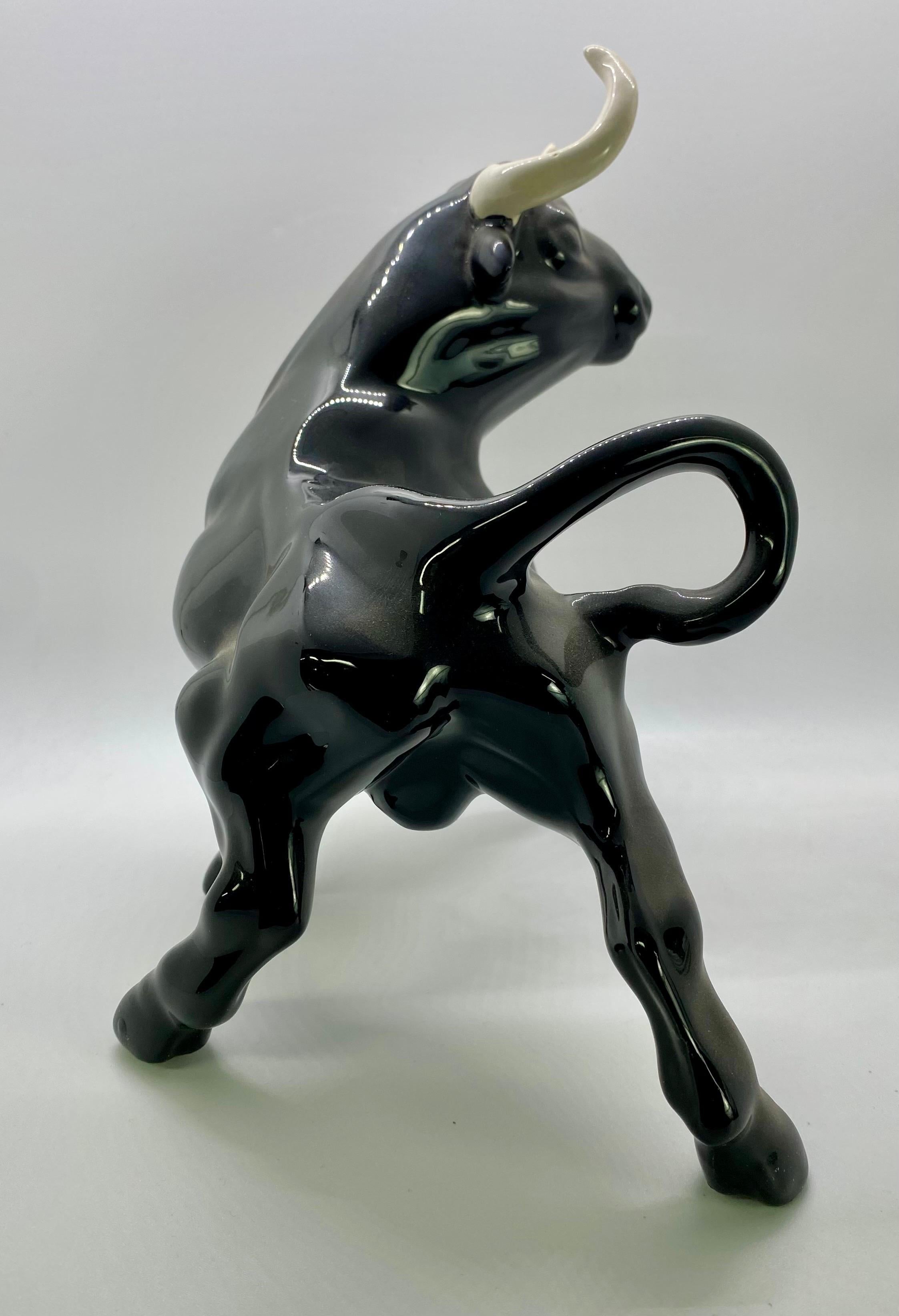 1950's Ceramic Black Bull Figurine with White Horns, a Pair  For Sale 5
