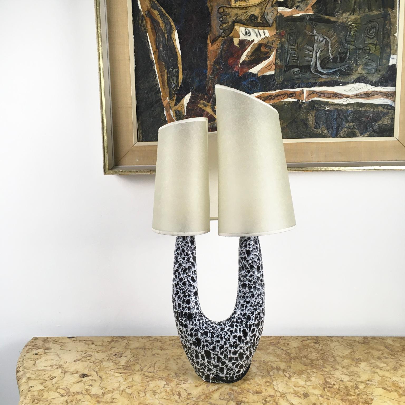 20ième siècle Lampe de table en céramique des années 1950 par Le Vaucour pour Vallauris France en vente