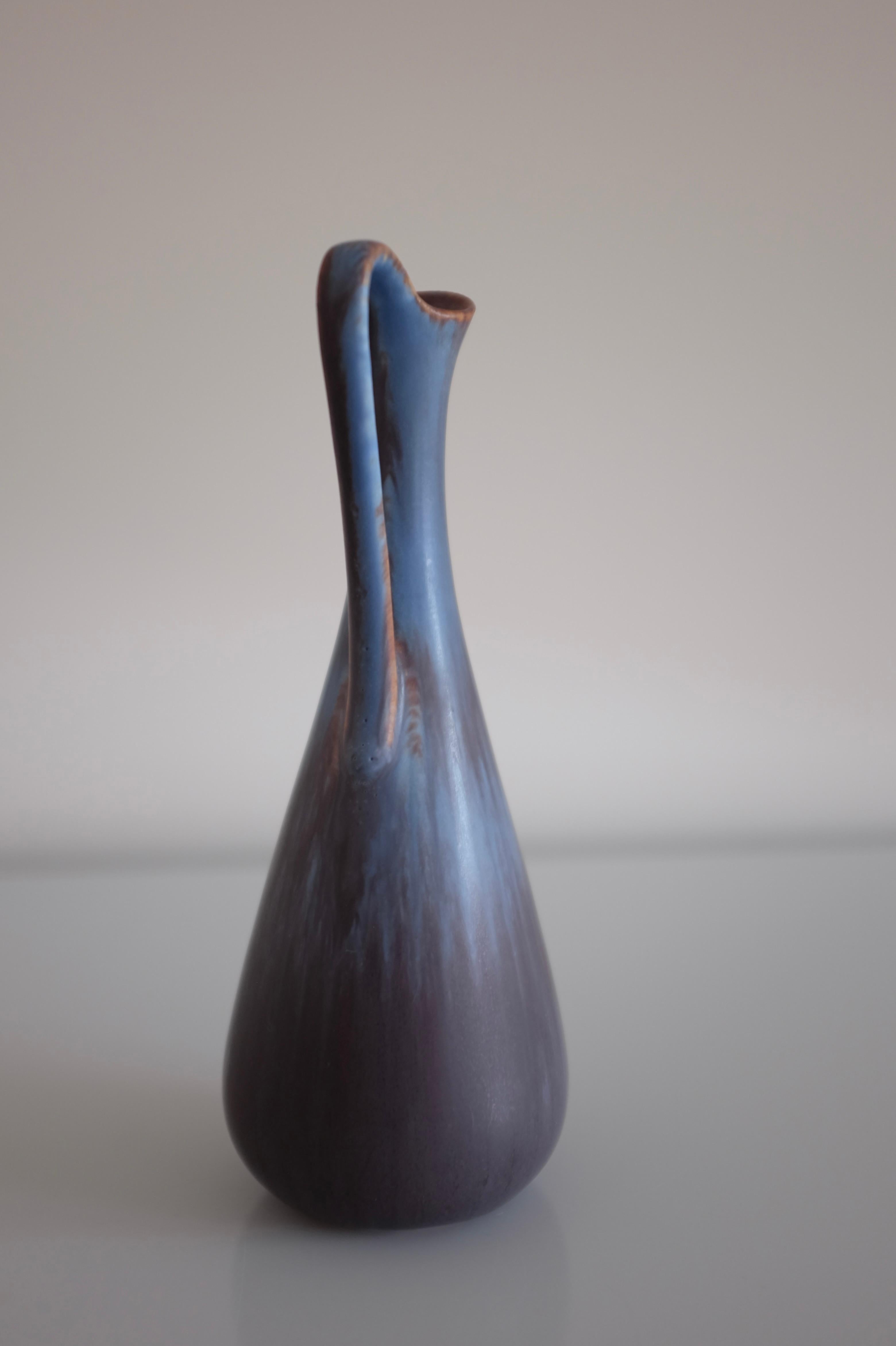 Swedish 1950s Ceramic vase by Gunnar Nylund For Sale