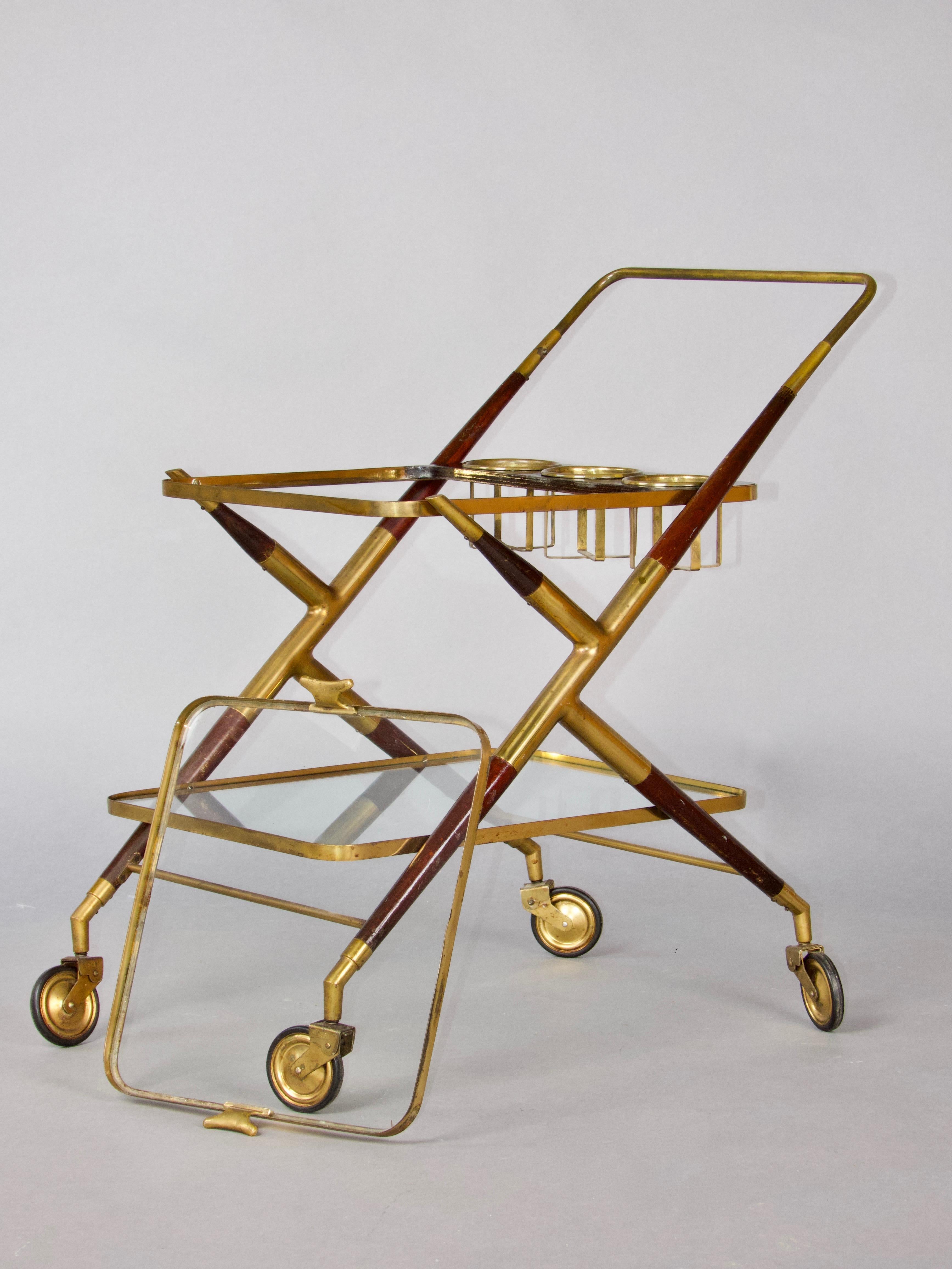 Chariot de bar en laiton et laque noire avec plateau amovible, années 1950, Cesar Lacca en vente 5