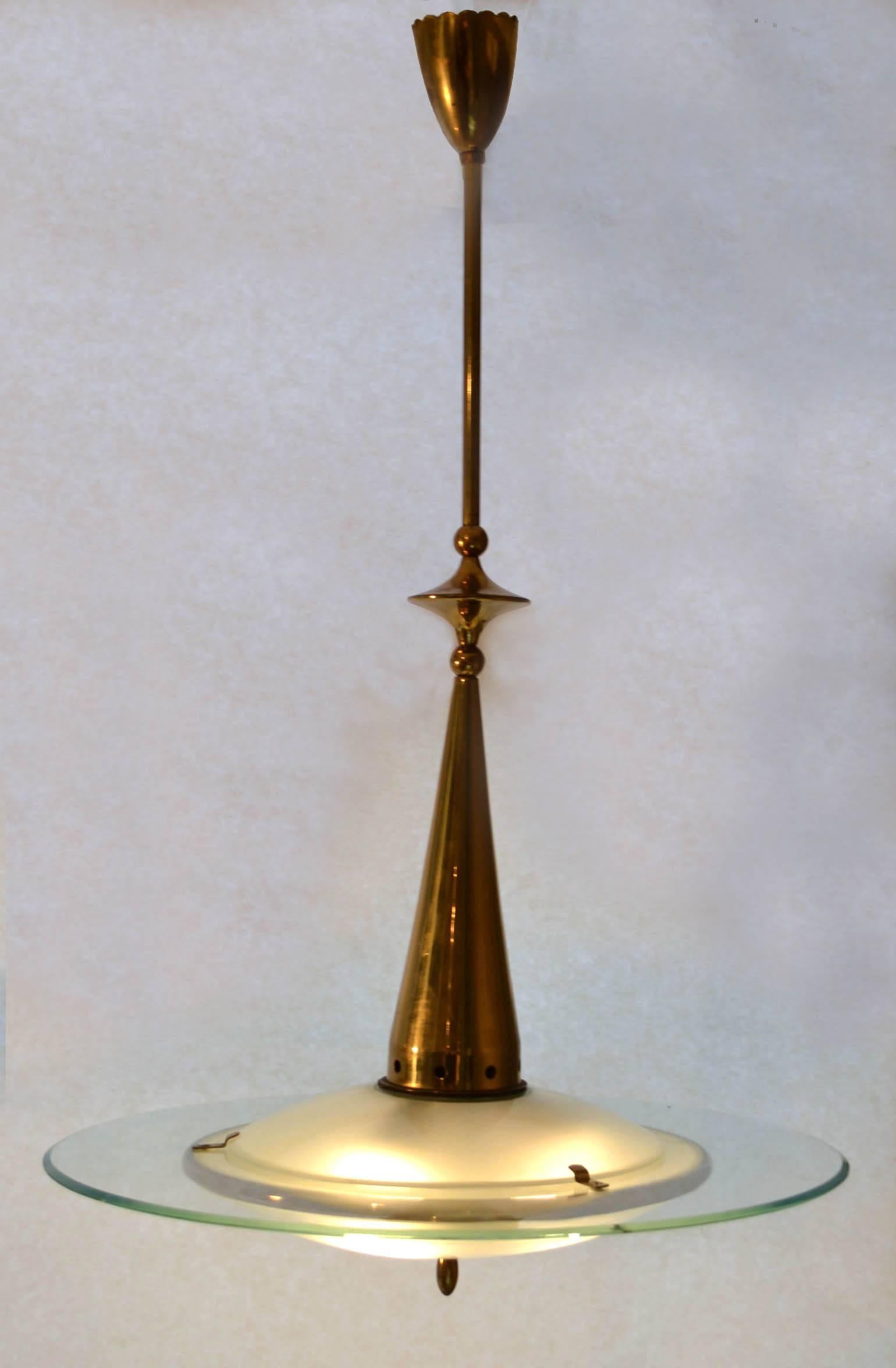 Mid-Century Modern Chandelier Etched Glass and Brass Attributed to Pietro Chiesa Fontana Arte