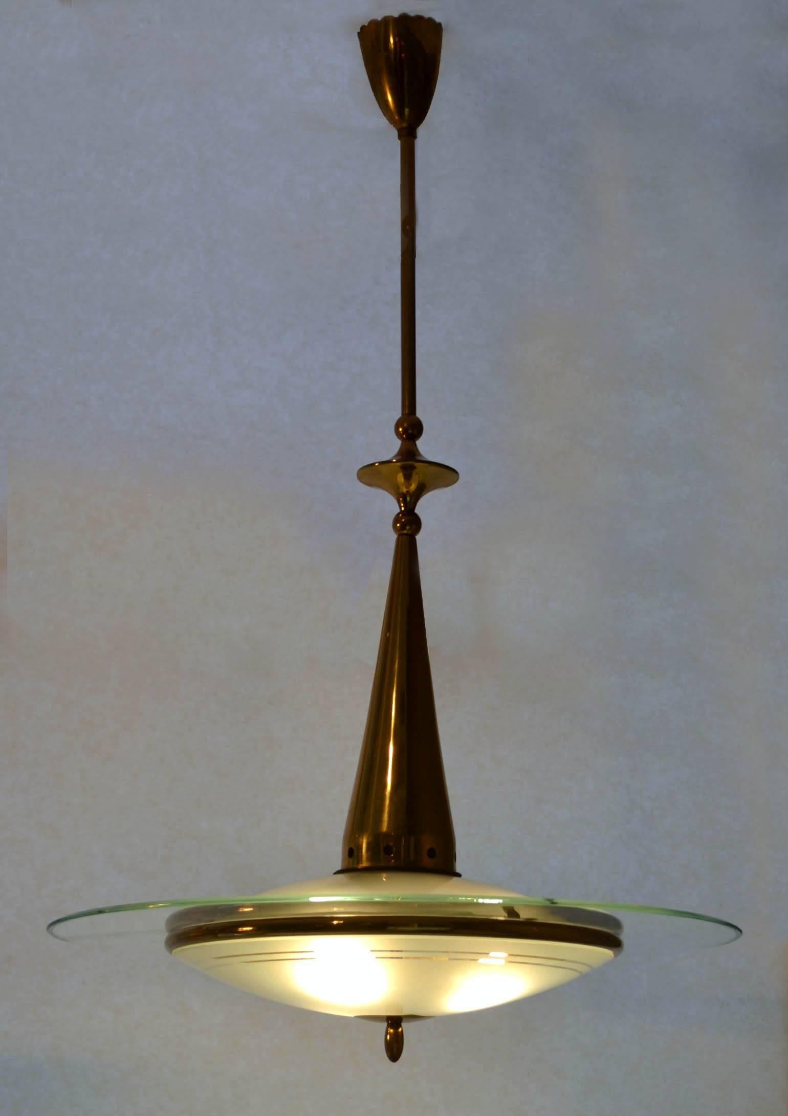 Chandelier Etched Glass and Brass Attributed to Pietro Chiesa Fontana Arte In Excellent Condition In London, GB