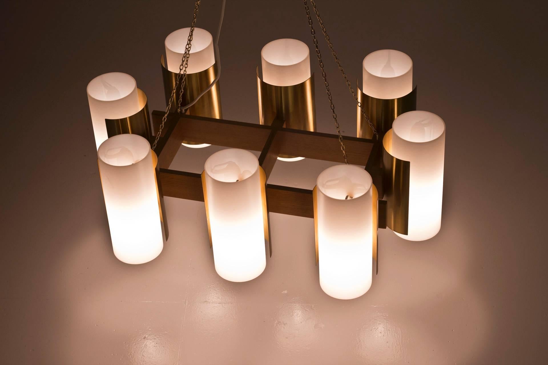 1950s Chandeliers in Oak and Brass by Sten Carlquist, for Hans Agne Jakobsson For Sale 4