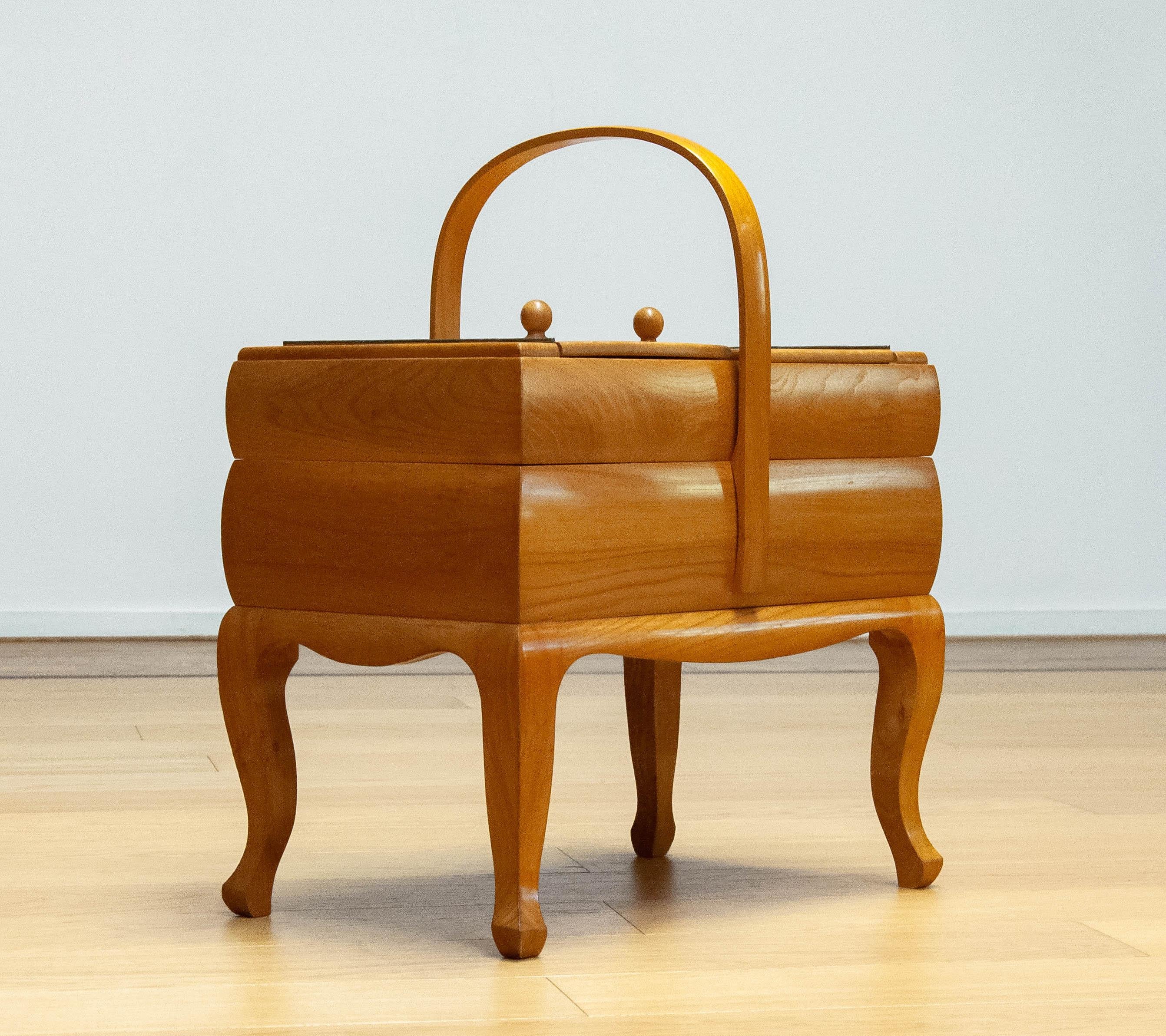 Orme 1950s, Charming Sewing Box, Suède en vente