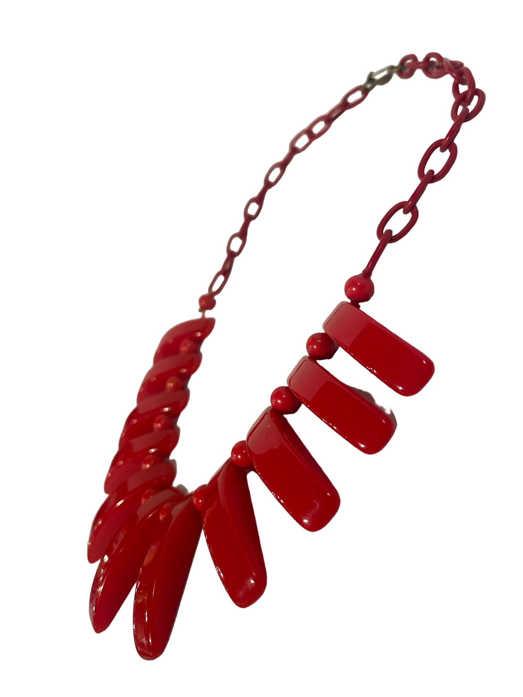 Art Deco 1950s Cherry Red Bakelite Beaded Chain Necklace