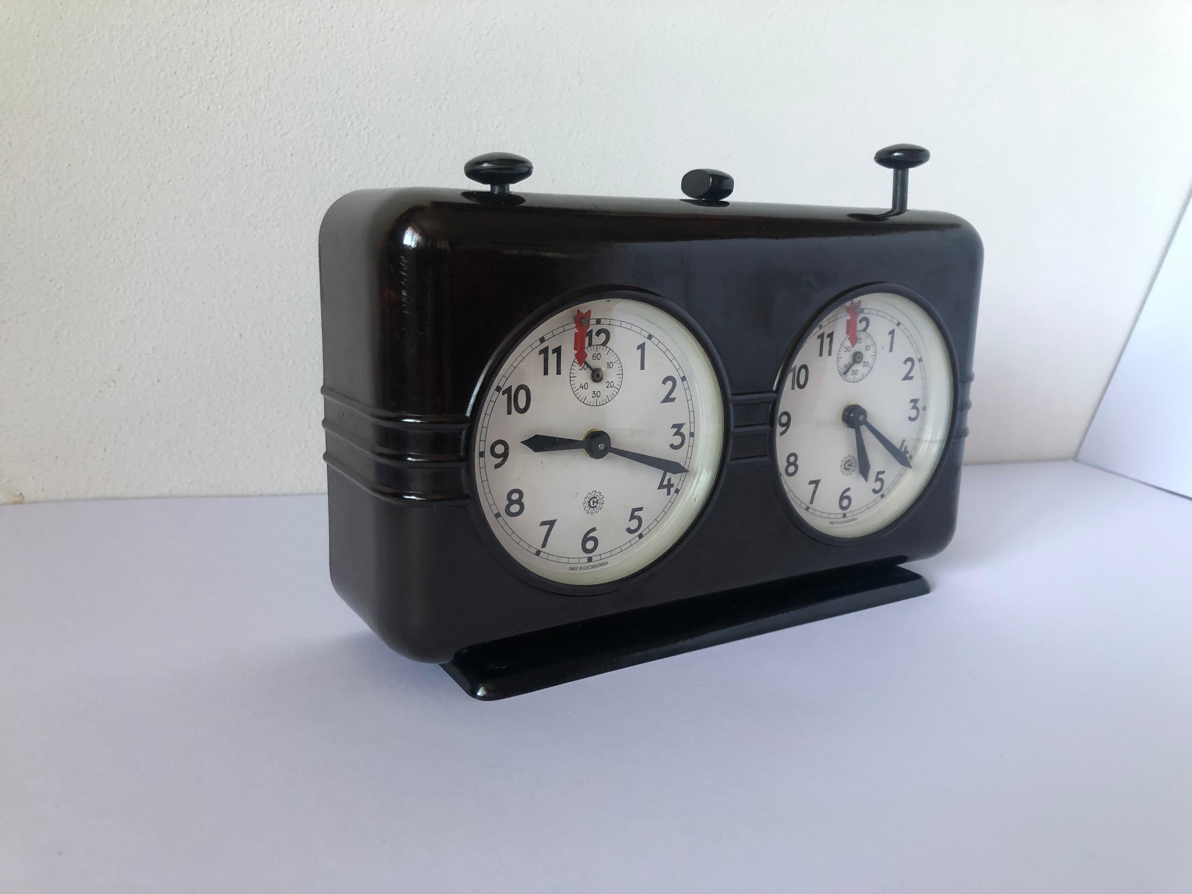 1950s Chess Clock Chronotechna, Czechoslovakia In Good Condition In Praha, CZ