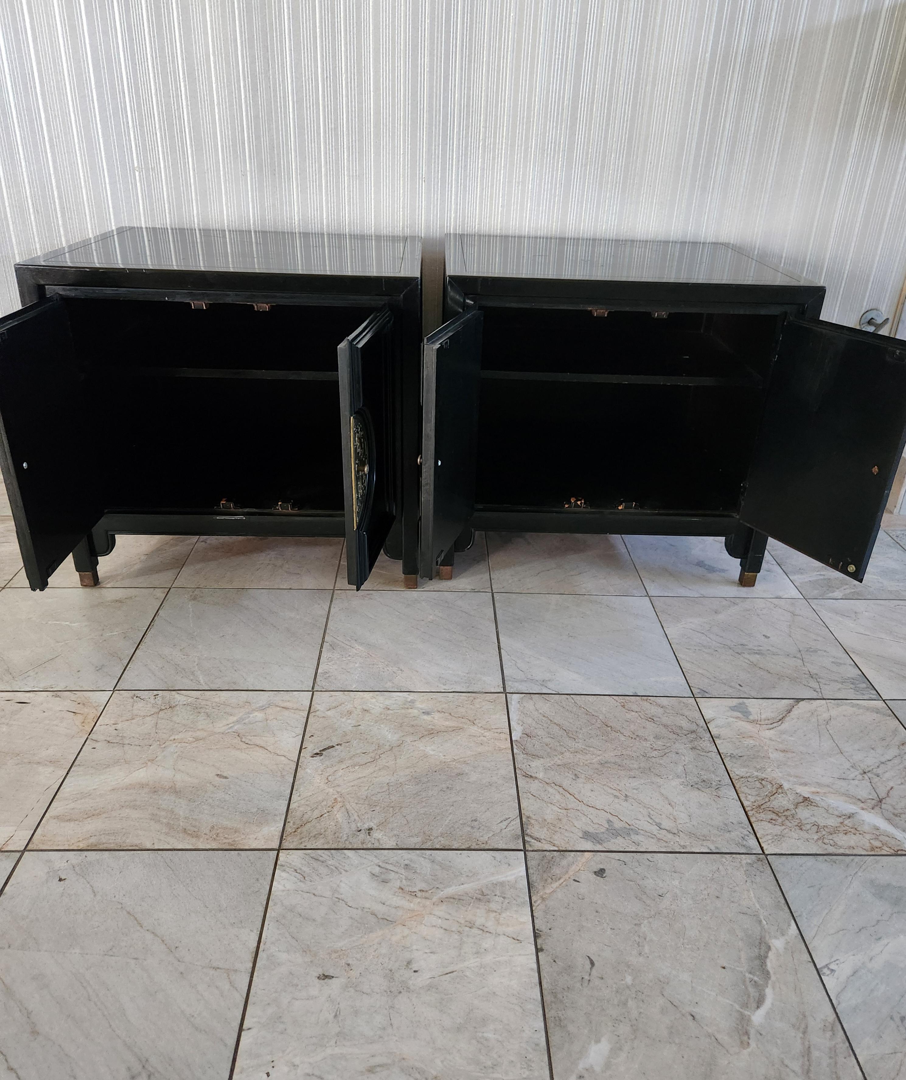 1950s Chin Hua Century Raymond Sobota Tables de nuit Laque Ebonisée en vente 8