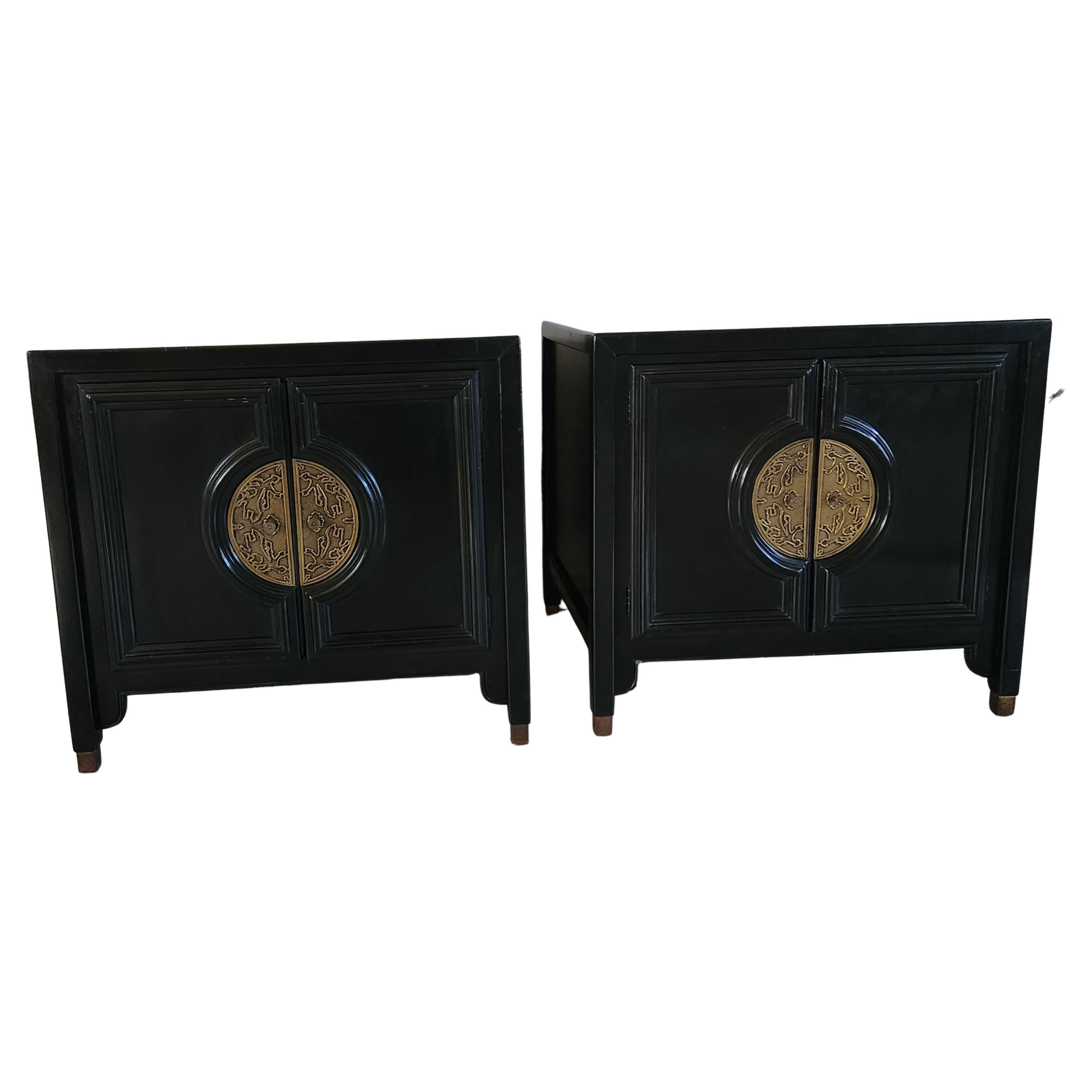 1950s Chin Hua Century Raymond Sobota Tables de nuit Laque Ebonisée en vente 5