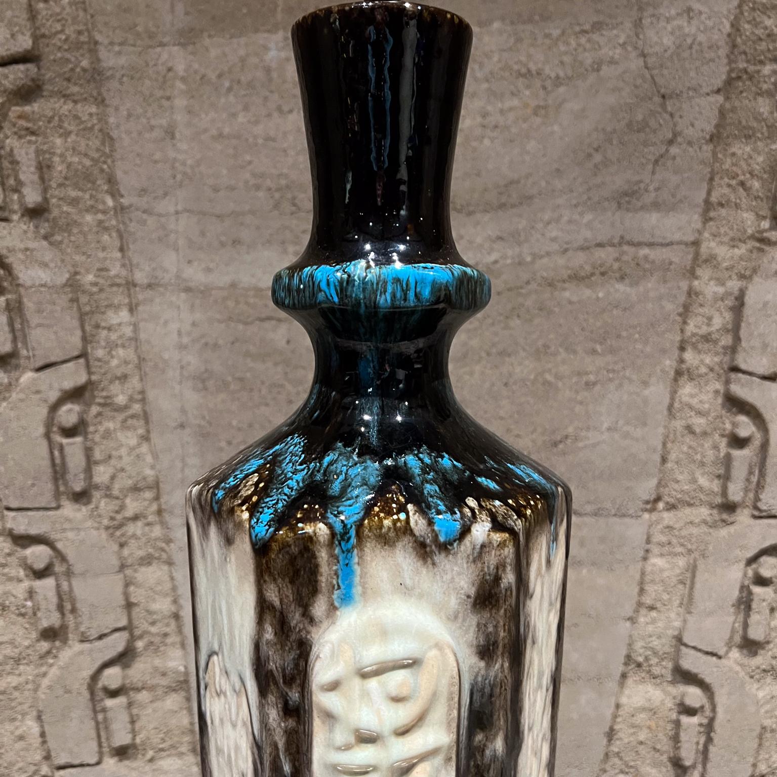  1950er Jahre Chinesische Keramik glasierte Tischlampe im Zustand „Gut“ im Angebot in Chula Vista, CA