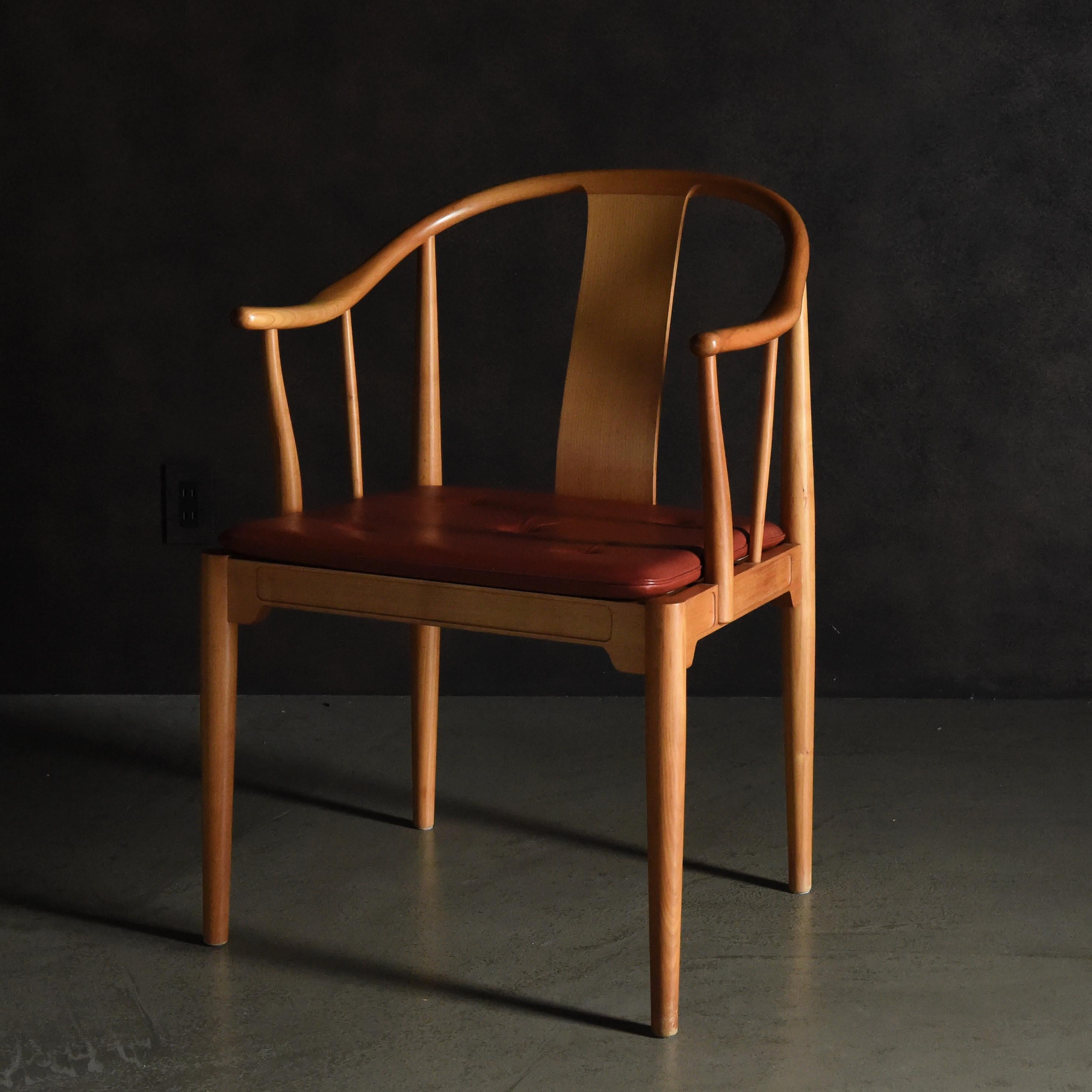 Scandinavian Modern 1950s Chinese Chair by Hans Wegner for Fritz Hansen For Sale