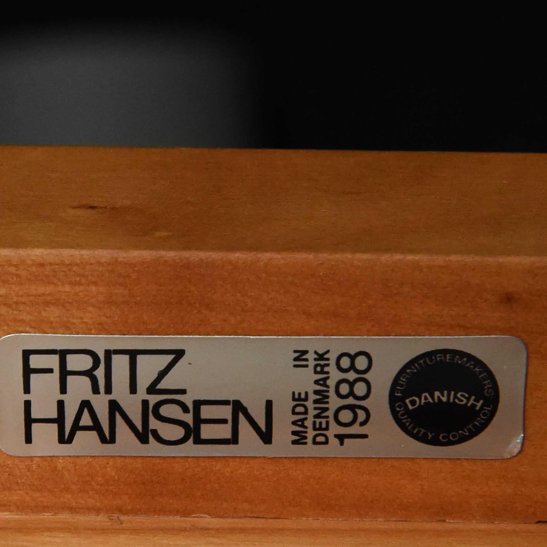Mid-17th Century 1950s Chinese Chair by Hans Wegner for Fritz Hansen For Sale