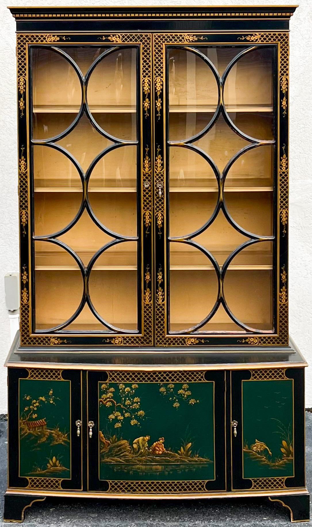 1950s Chinese Chippendale Style Chinoiserie Cabinet 1
