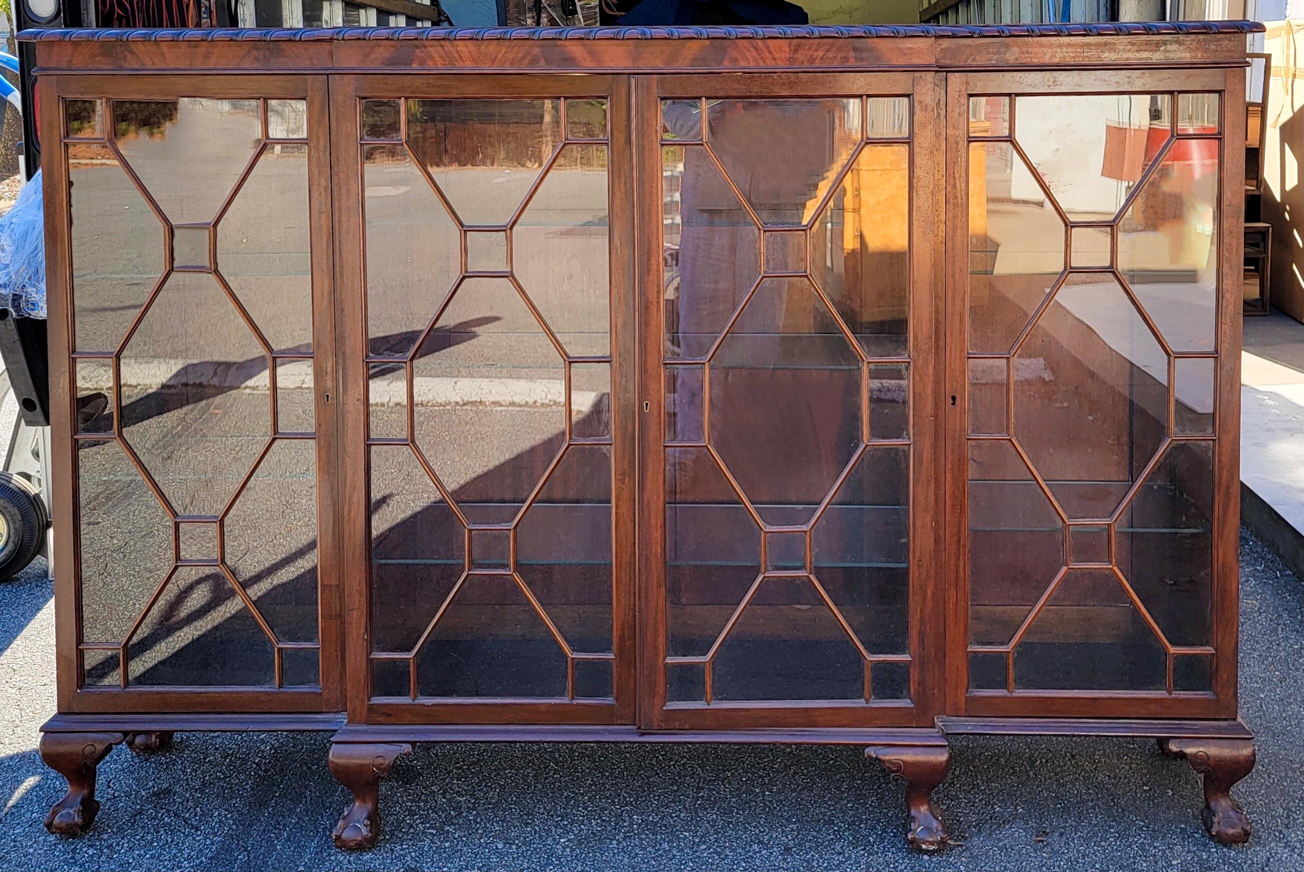 20th Century 1950s Chinese Chippendale Style Mahogany Ball & Claw Bookcase / Cabinet