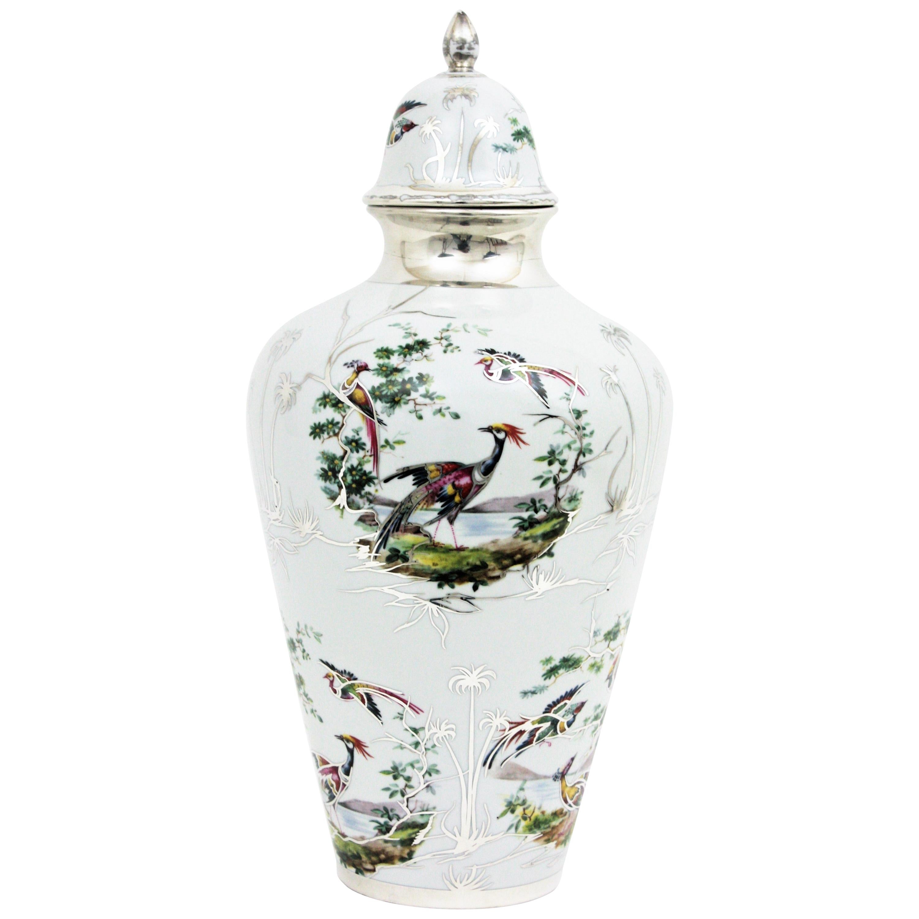 Chinese Porcelain Lidded Vase, 1950s For Sale