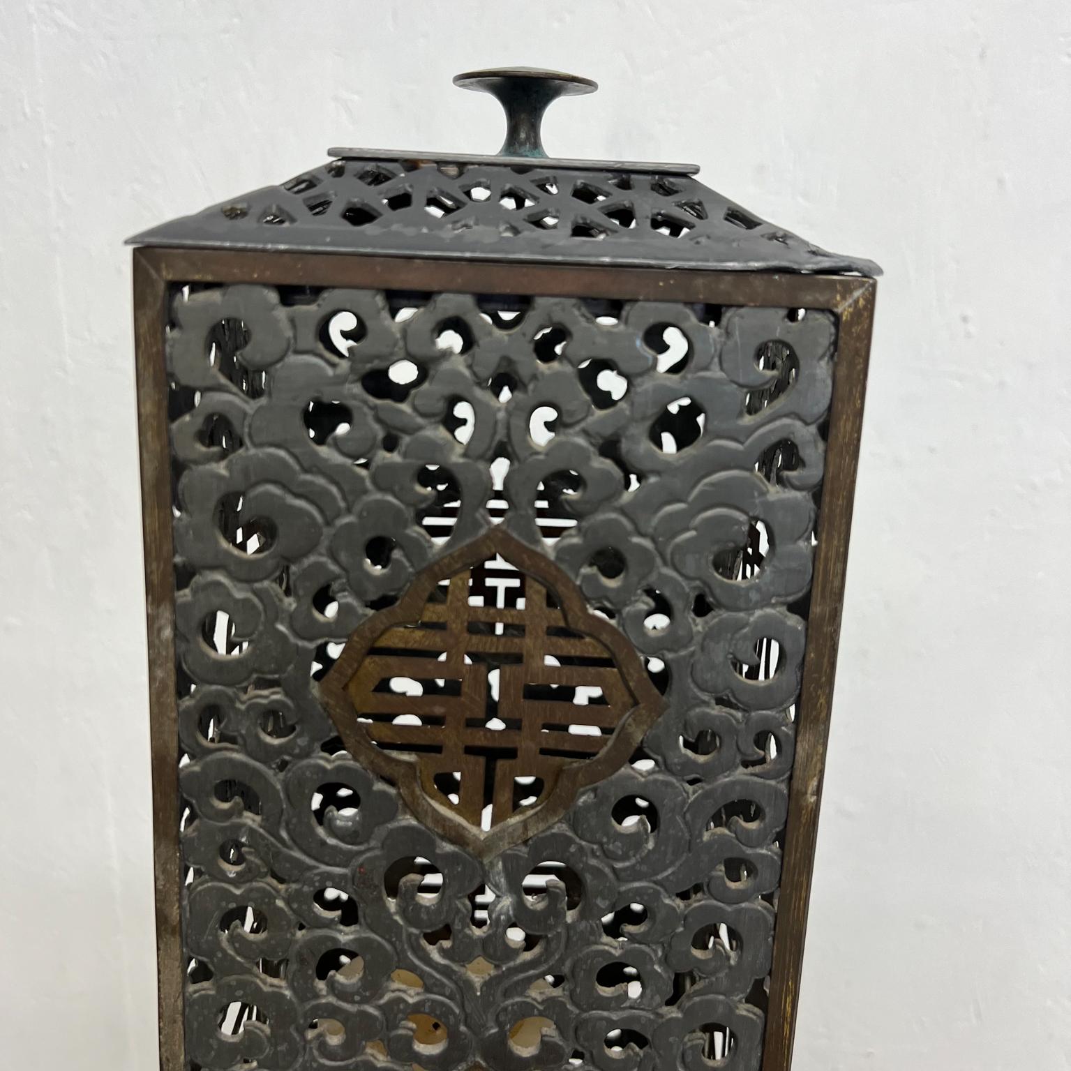 china candle holder and lantern manufacturer