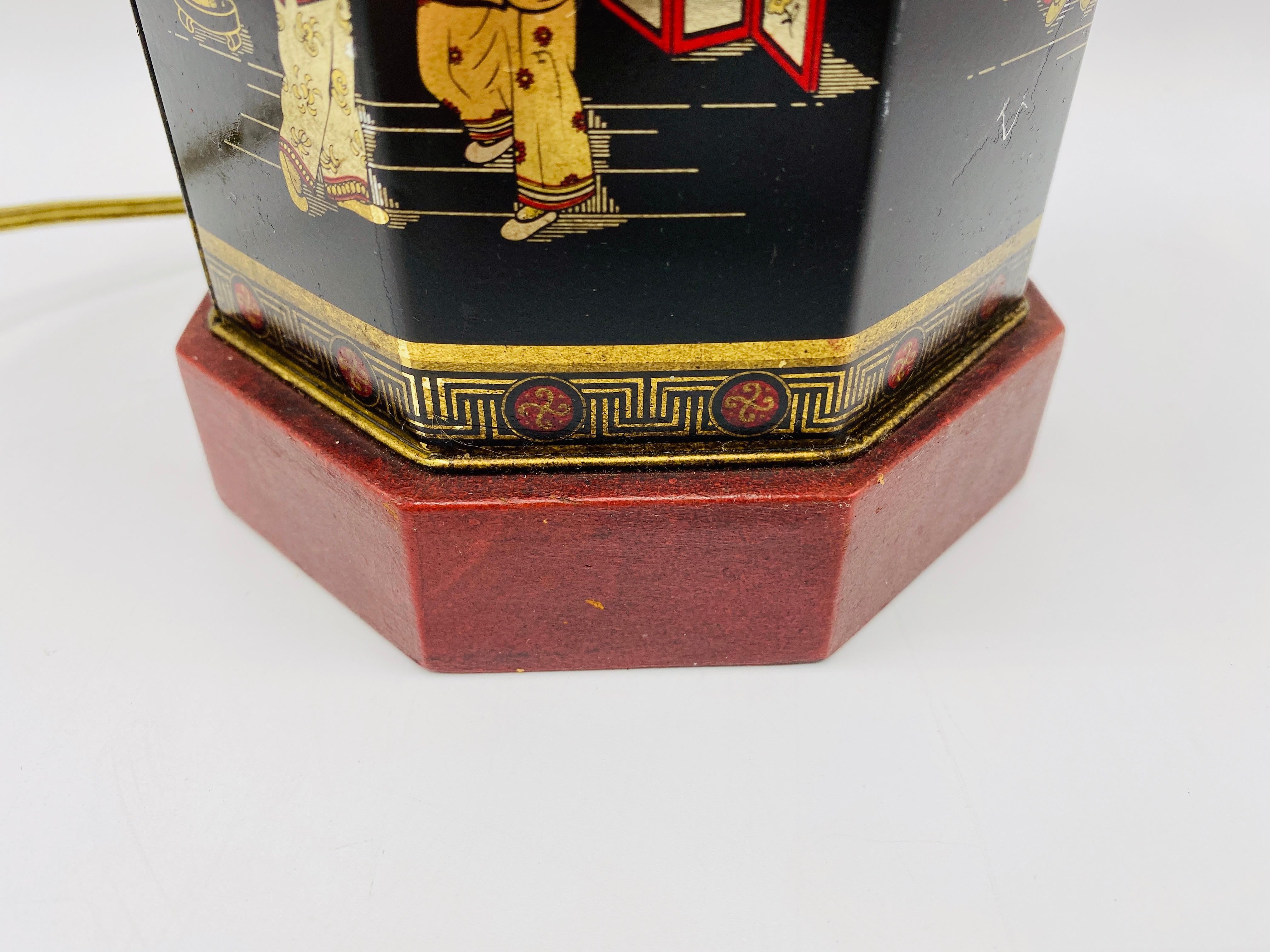 1950s Chinoiserie Red and Black Tole Tea Canister Lamp with Leather Details For Sale 5