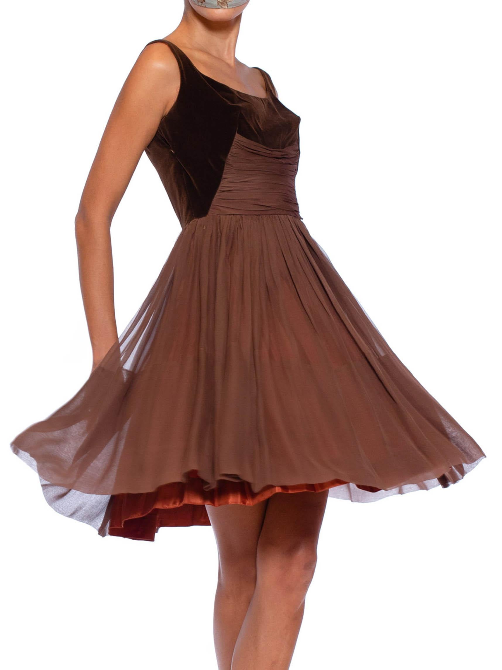 1950S Chocolate Brown Silk Chiffon & Velvet Swing Skirt Party Dress In Excellent Condition In New York, NY