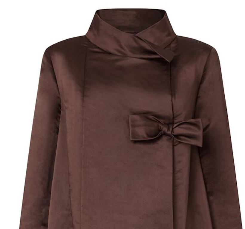 1950s Chocolate Brown Silk Swing Coat In Excellent Condition For Sale In London, GB