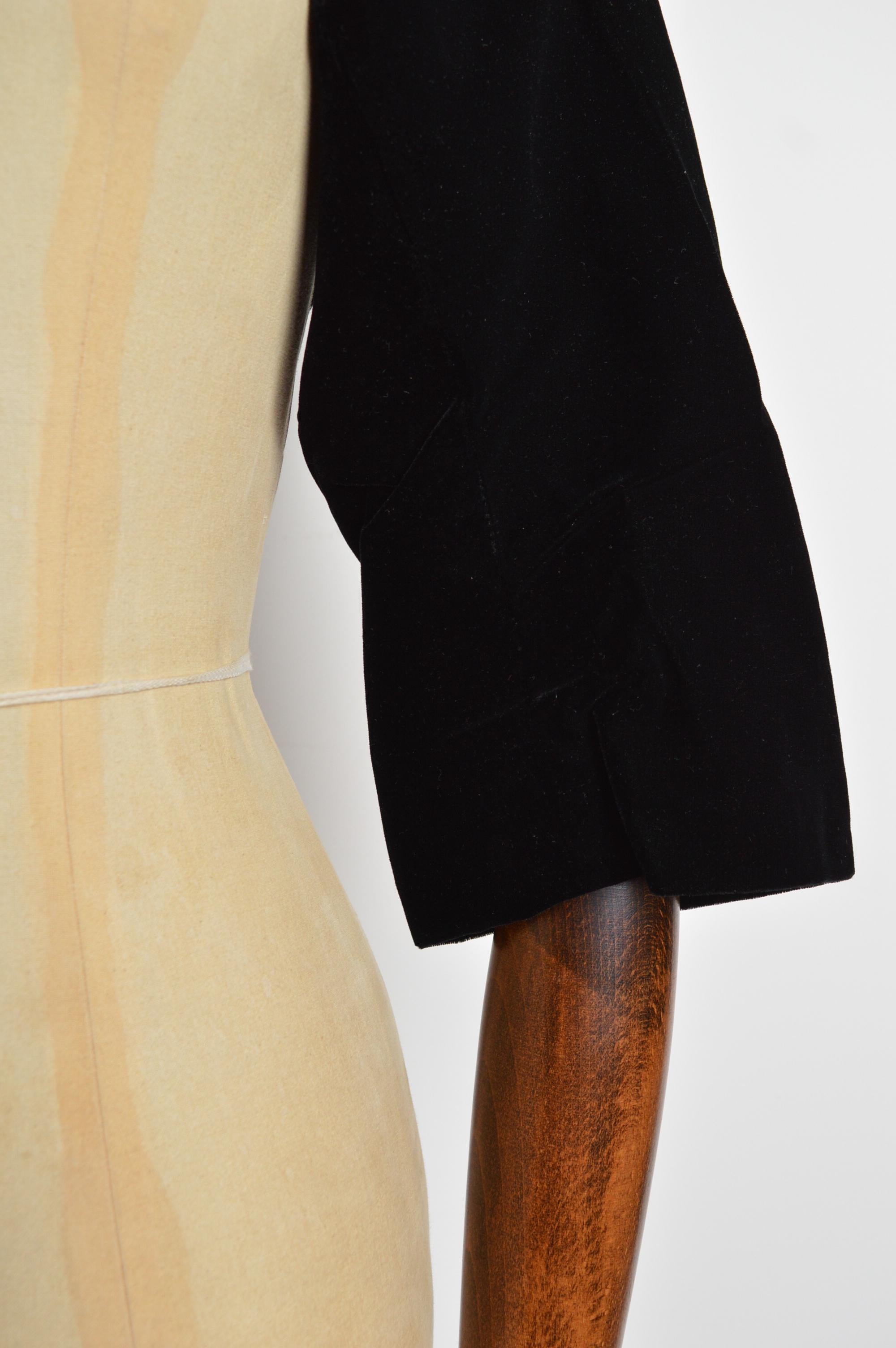 1950's Christian Dior Couture Negro Terciopelo Bolero Estola - Chaqueta Corta Encogida de Hombros en Bueno estado para la venta en Sheffield, GB