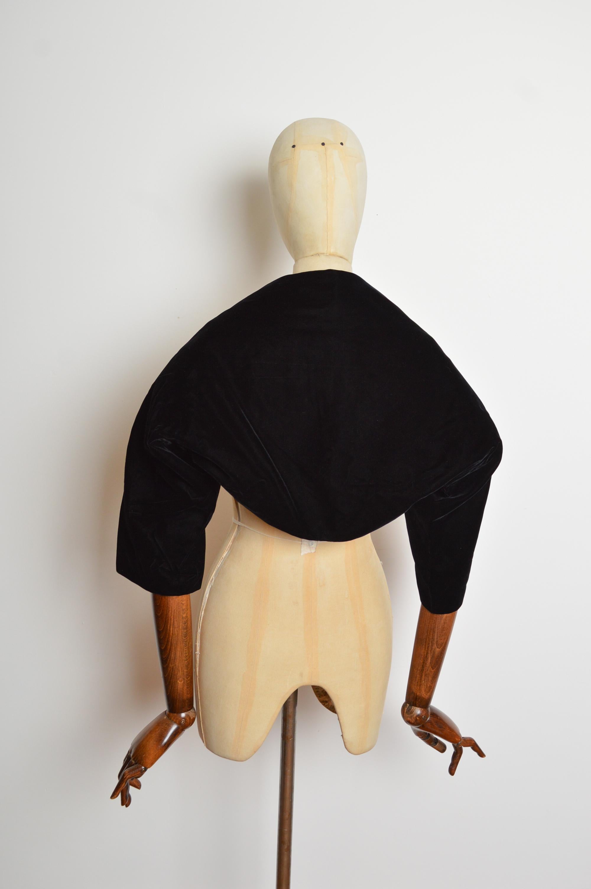 1950's Christian Dior Couture Negro Terciopelo Bolero Estola - Chaqueta Corta Encogida de Hombros en venta 1