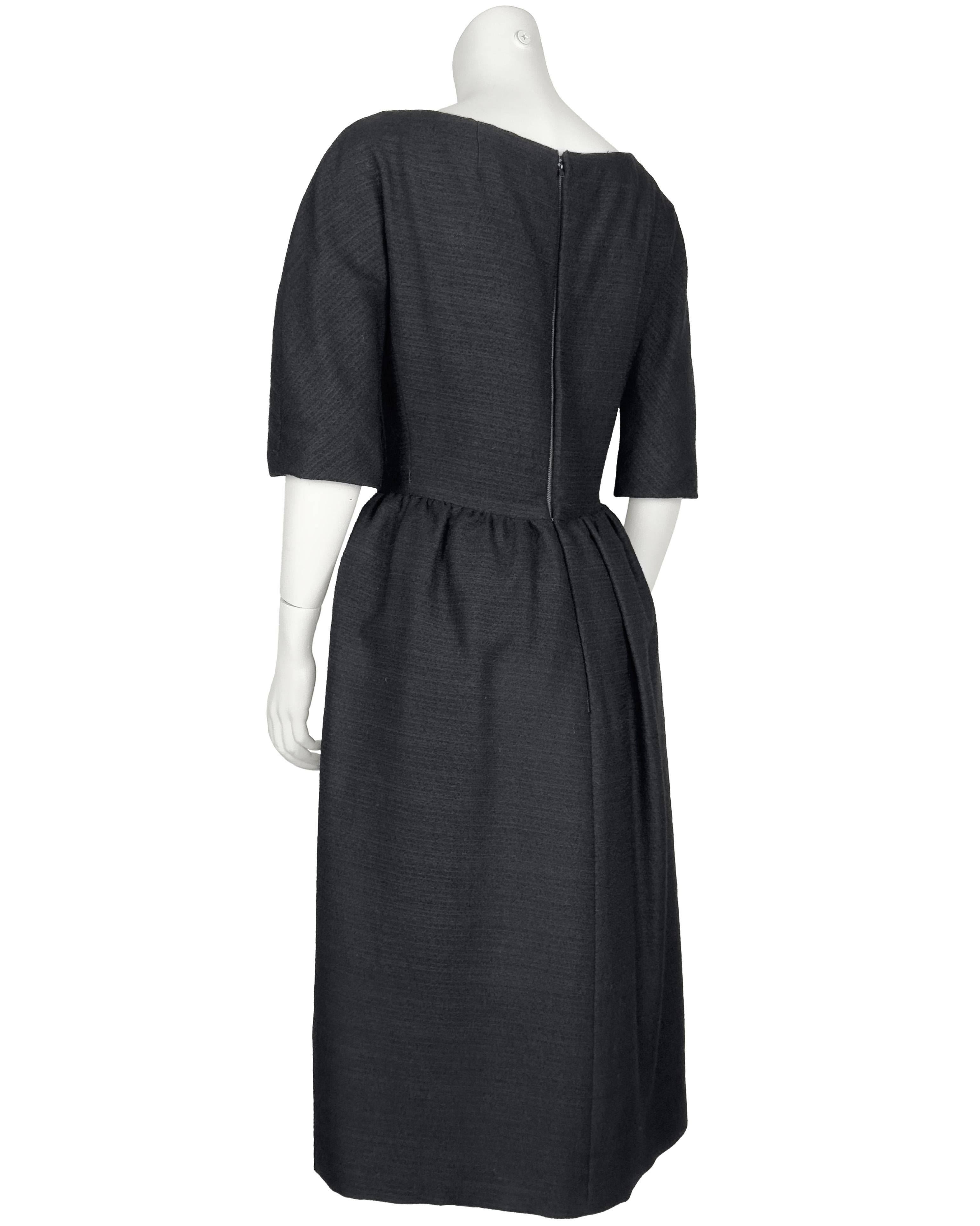 Vestido de cena negro Demi Couture London de Christian Dior de los años 50 en Excelente estado para la venta en Toronto, Ontario
