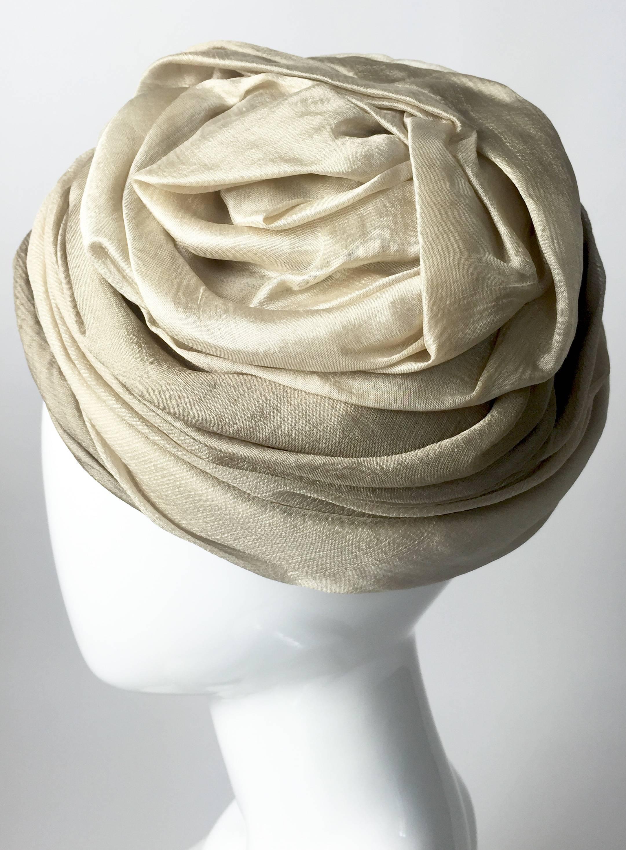 Women's  1950s Christian Dior Draped  and Pleated Silk  Ombre Beige Turban Hat  For Sale
